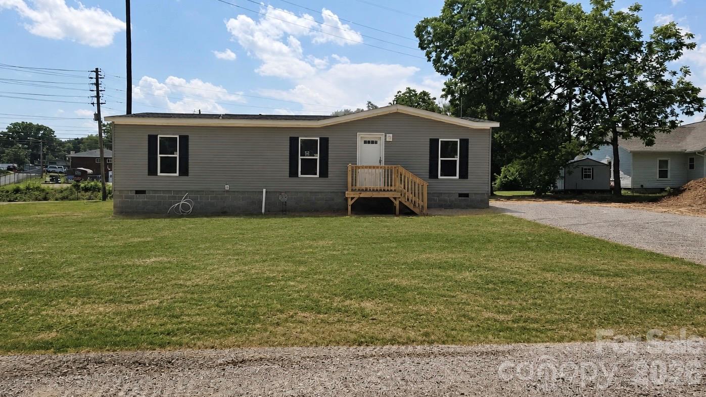 Single Family Residence at 276 Mulberry Street, Forest City, photo 3 of 44