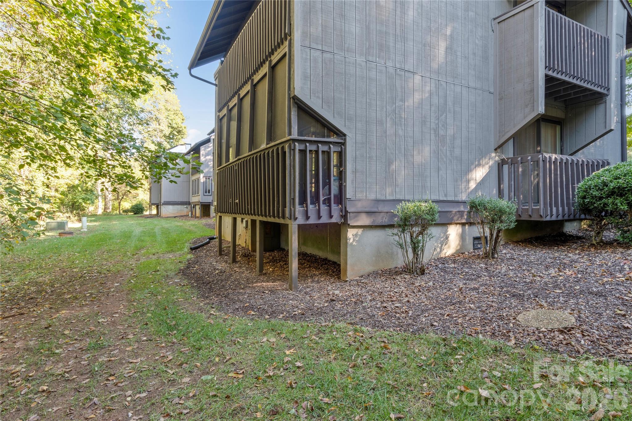 Condominium at 133 Cedar Cove Lane, Winston Salem, photo 5 of 24