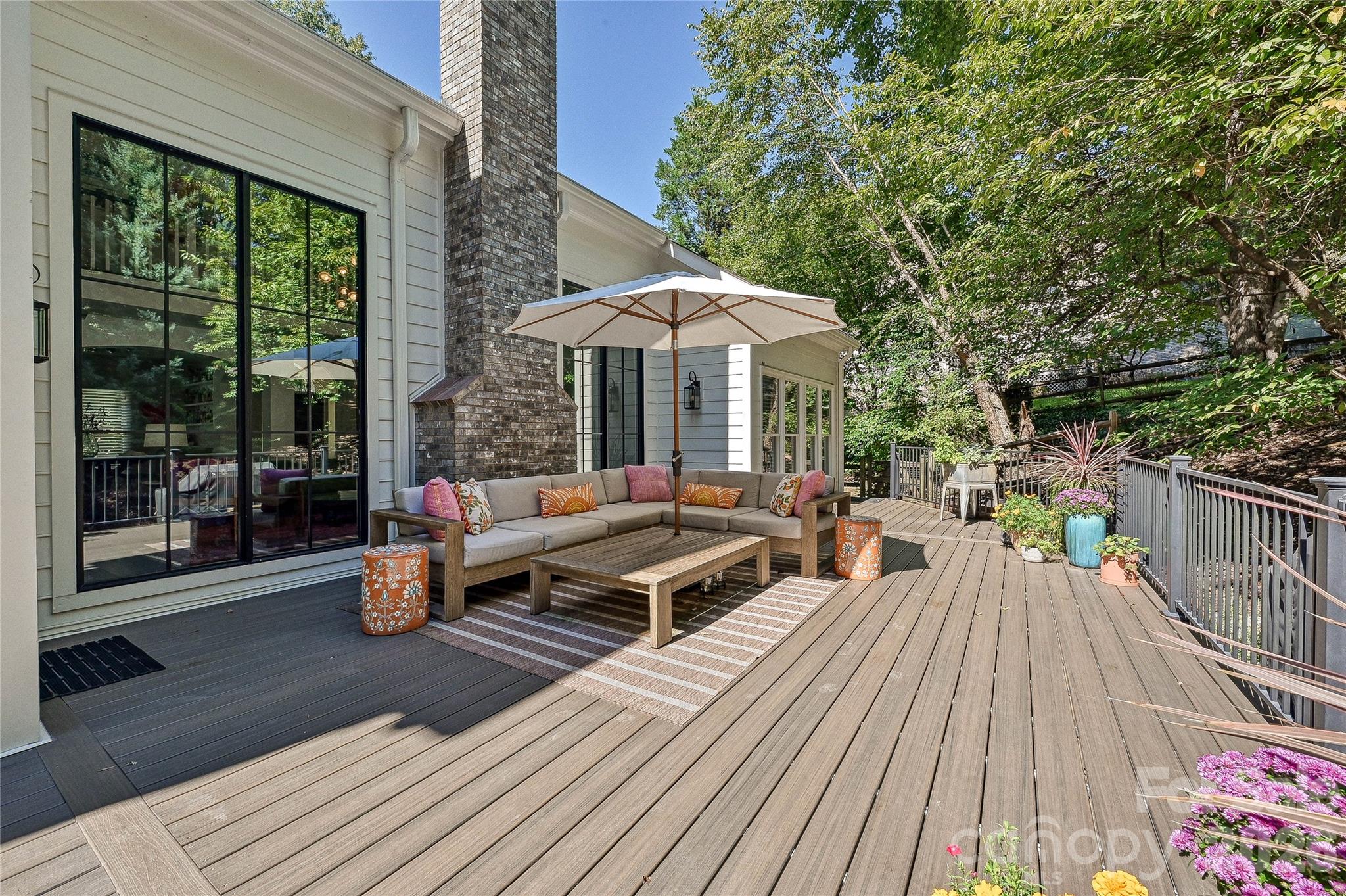 Large Trex deck - 16521 Plantation Woods Drive, Charlotte