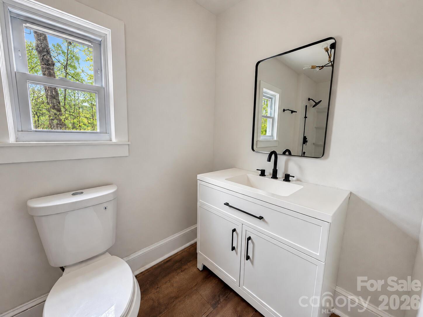 Single Family Residence at 905 Gantt Street, Kings Mountain, photo 8 of 13