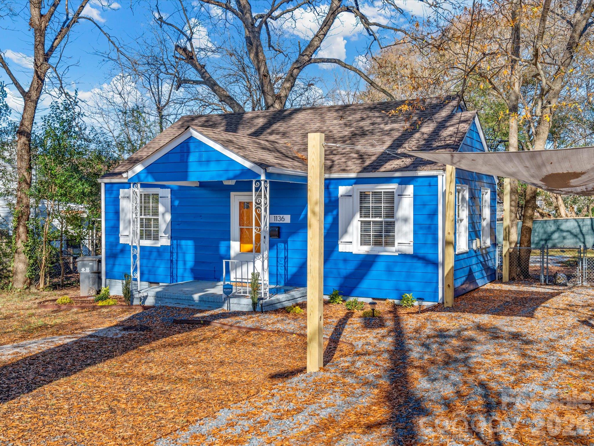 Single Family Residence at 1136 Mona Drive, Charlotte, photo 24 of 26