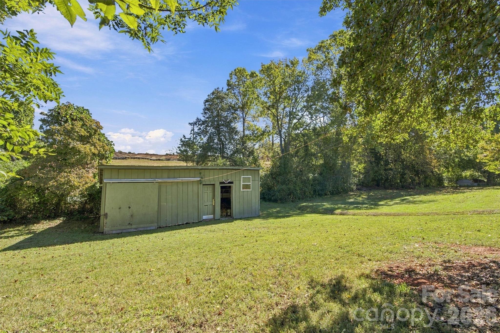 Single Family Residence at 139 Greenlea Circle, Taylorsville, photo 44 of 48