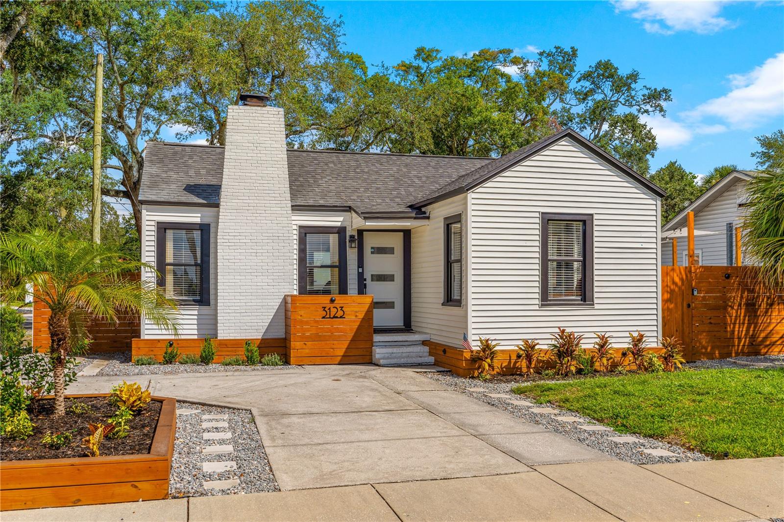 Single Family Residence at 3123 W MARLIN AVE, TAMPA, photo 3 of 76