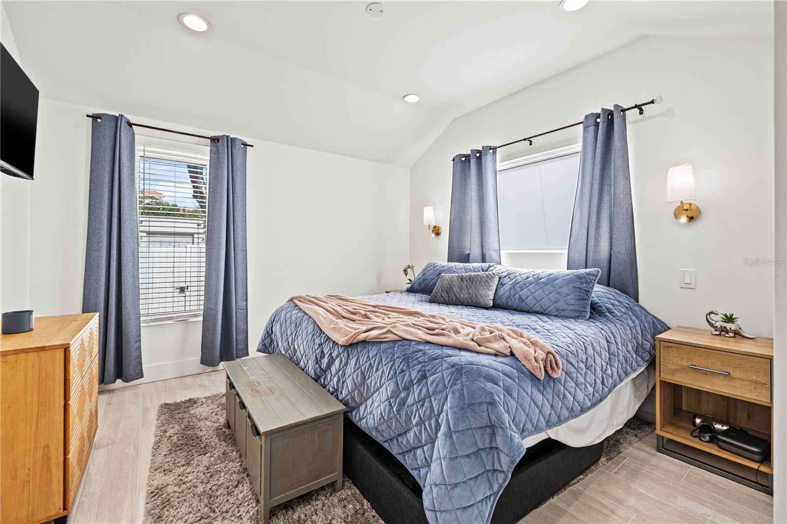 Single Family Residence at 3123 W MARLIN AVE, TAMPA, photo 31 of 76
