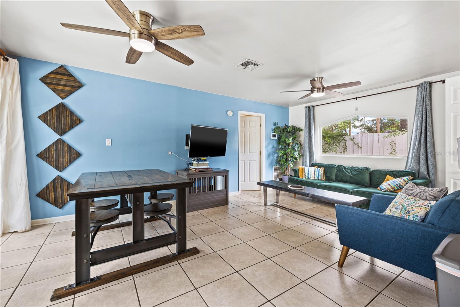 Single Family Residence at 3123 W MARLIN AVE, TAMPA, photo 52 of 76