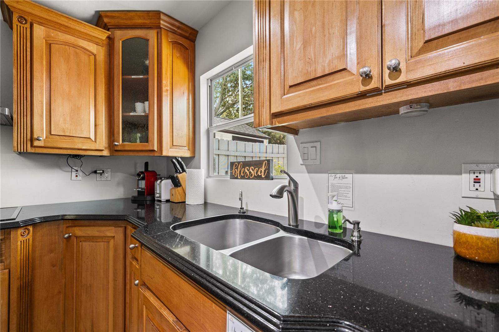 Single Family Residence at 3123 W MARLIN AVE, TAMPA, photo 62 of 76