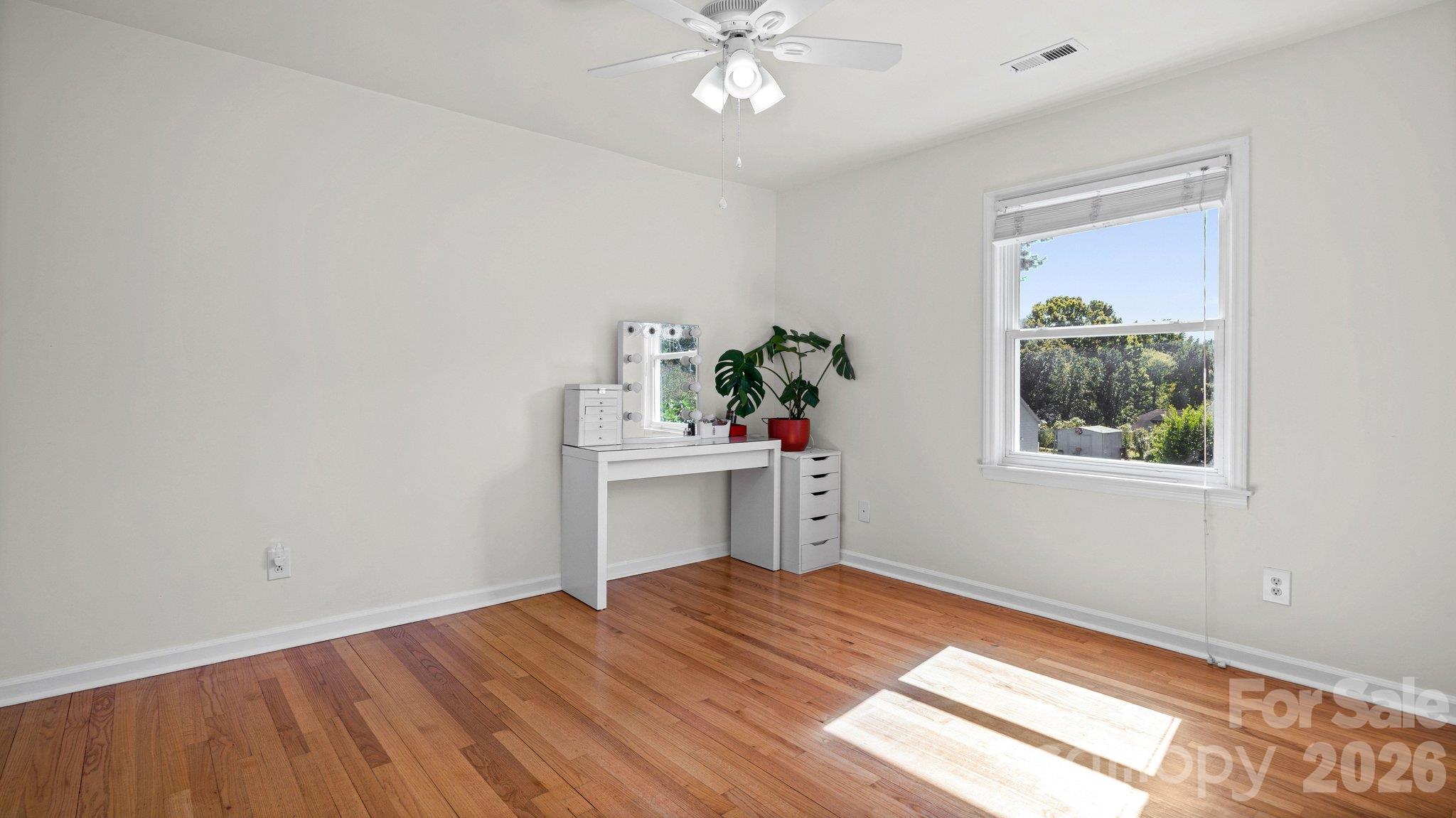 Single Family Residence at 7425 Riding Trail Road, Charlotte, photo 17 of 40