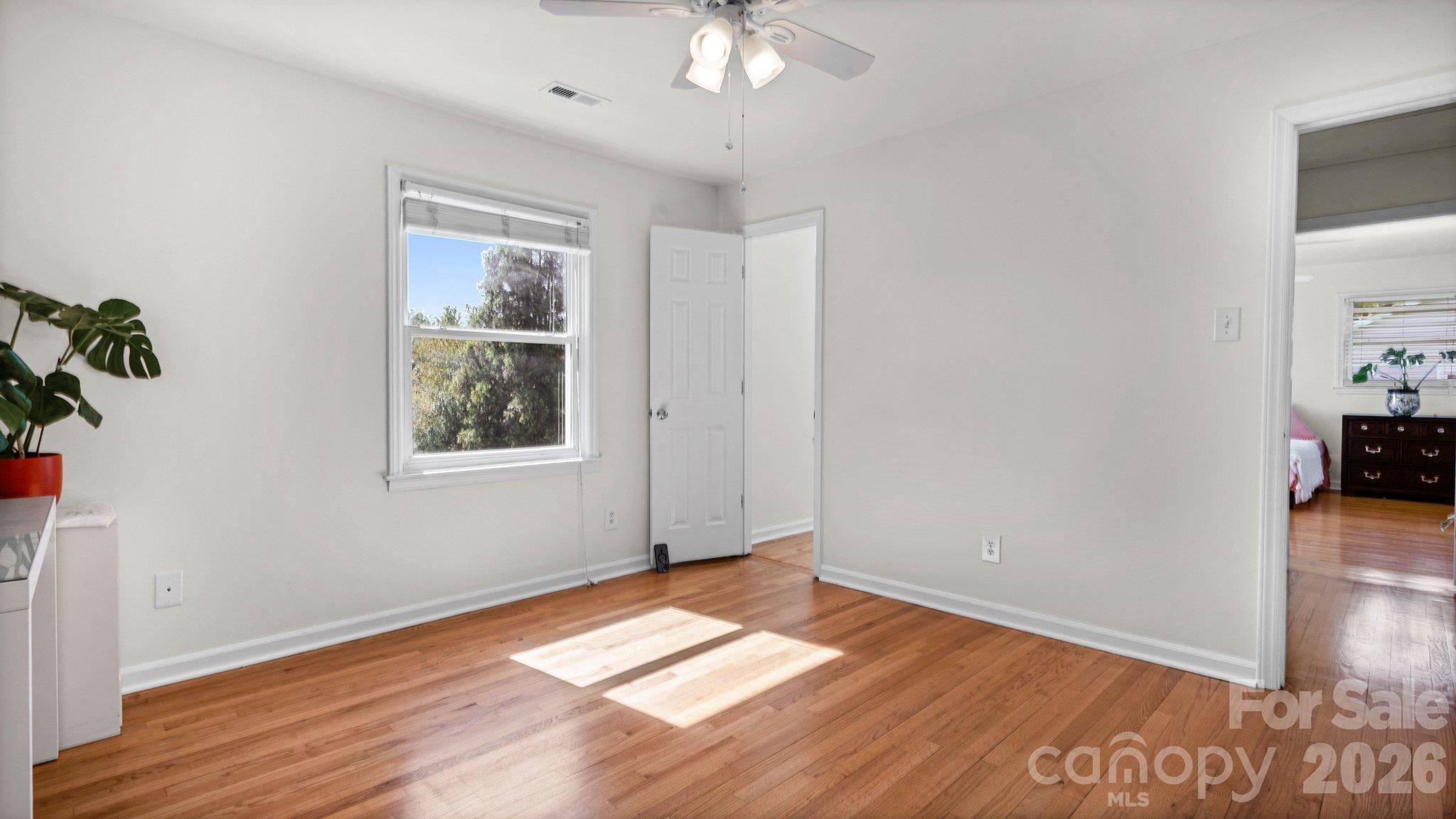 Single Family Residence at 7425 Riding Trail Road, Charlotte, photo 19 of 40