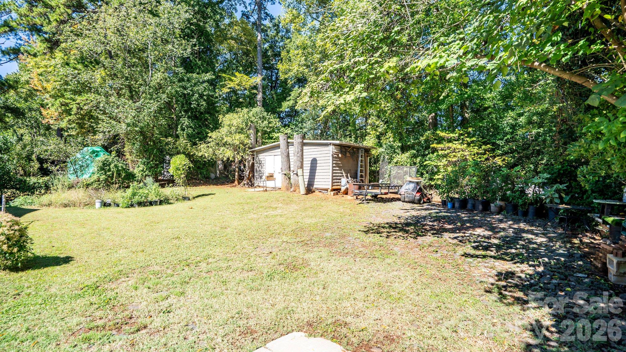 Single Family Residence at 7425 Riding Trail Road, Charlotte, photo 34 of 40