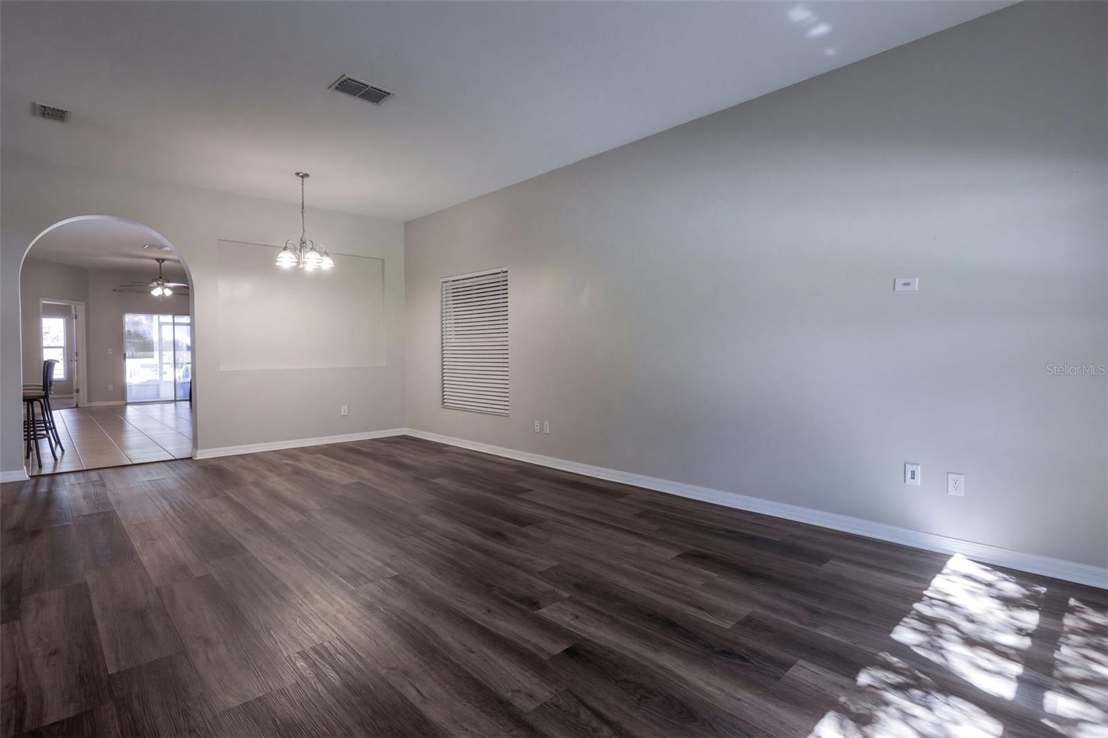 Single Family Residence at 1416 LONGVILLE CIR, TAVARES, photo 6 of 42