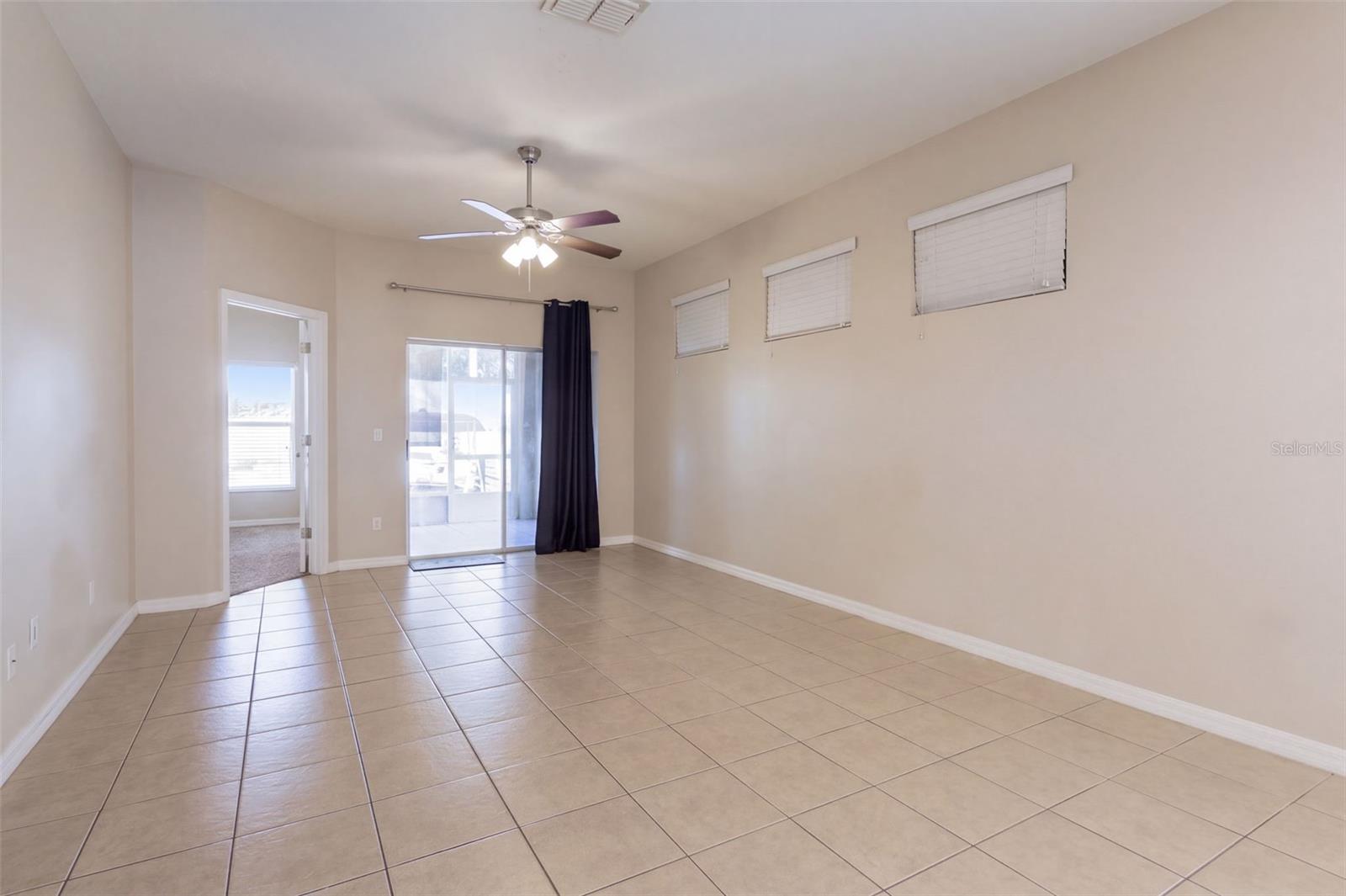 Single Family Residence at 1416 LONGVILLE CIR, TAVARES, photo 17 of 42