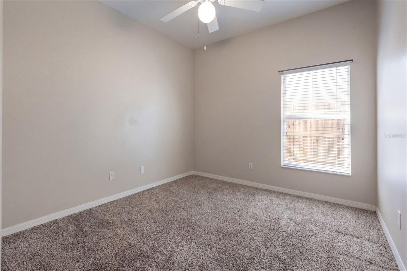 Single Family Residence at 1416 LONGVILLE CIR, TAVARES, photo 21 of 42
