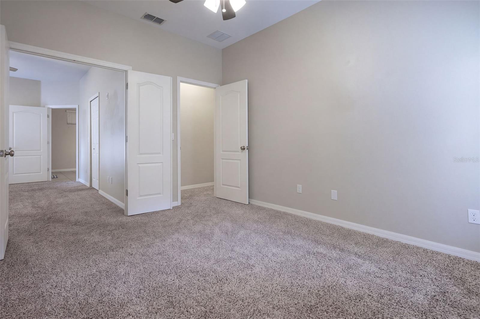 Single Family Residence at 1416 LONGVILLE CIR, TAVARES, photo 32 of 42