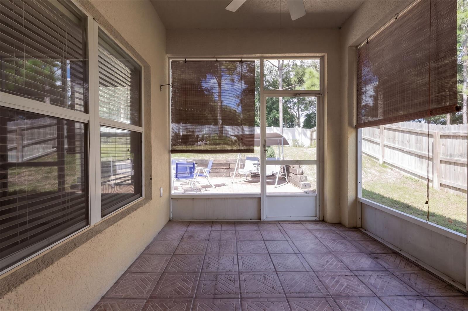 Single Family Residence at 1416 LONGVILLE CIR, TAVARES, photo 38 of 42
