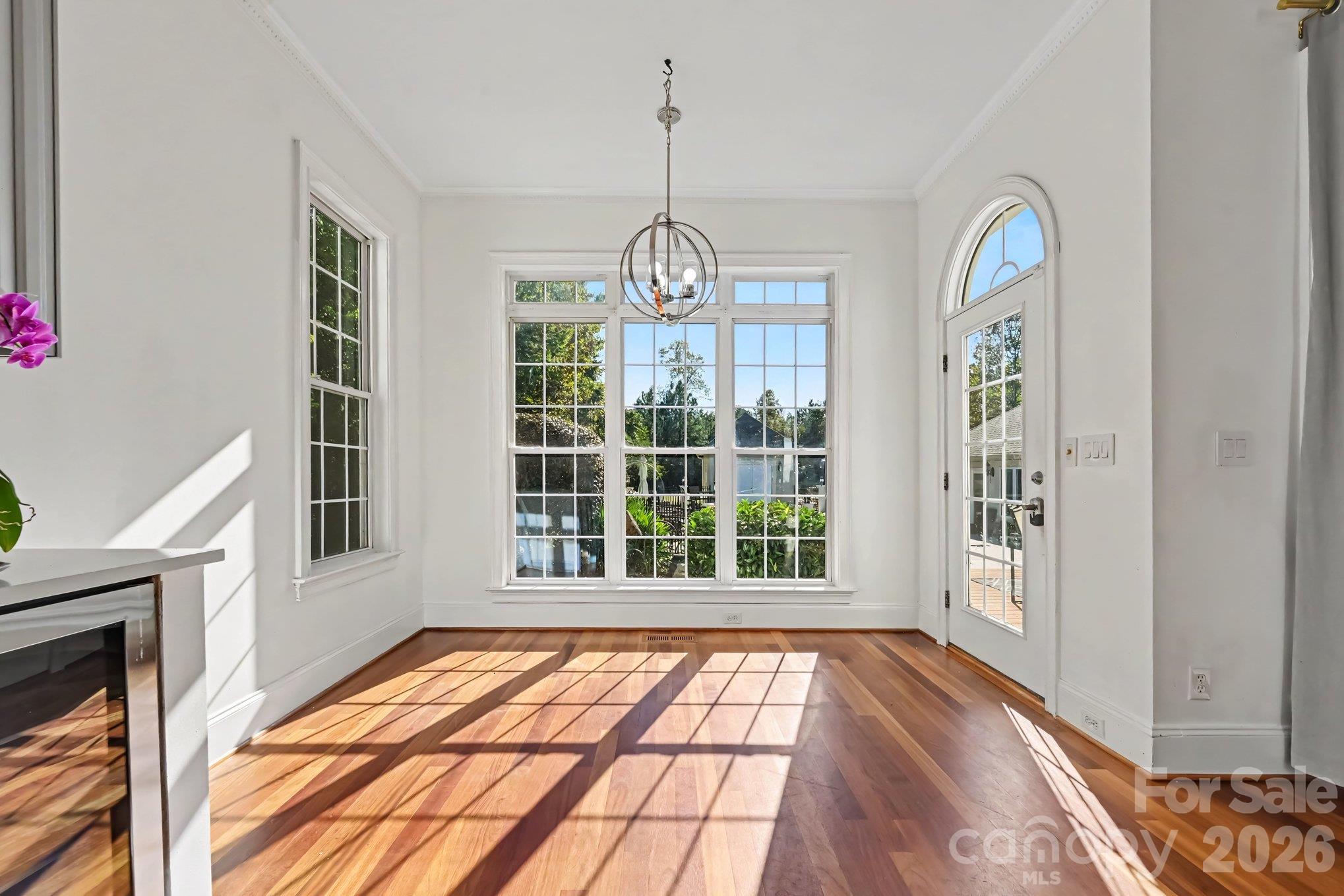 Single Family Residence at 154 Heathrow Lane, Statesville, photo 8 of 25