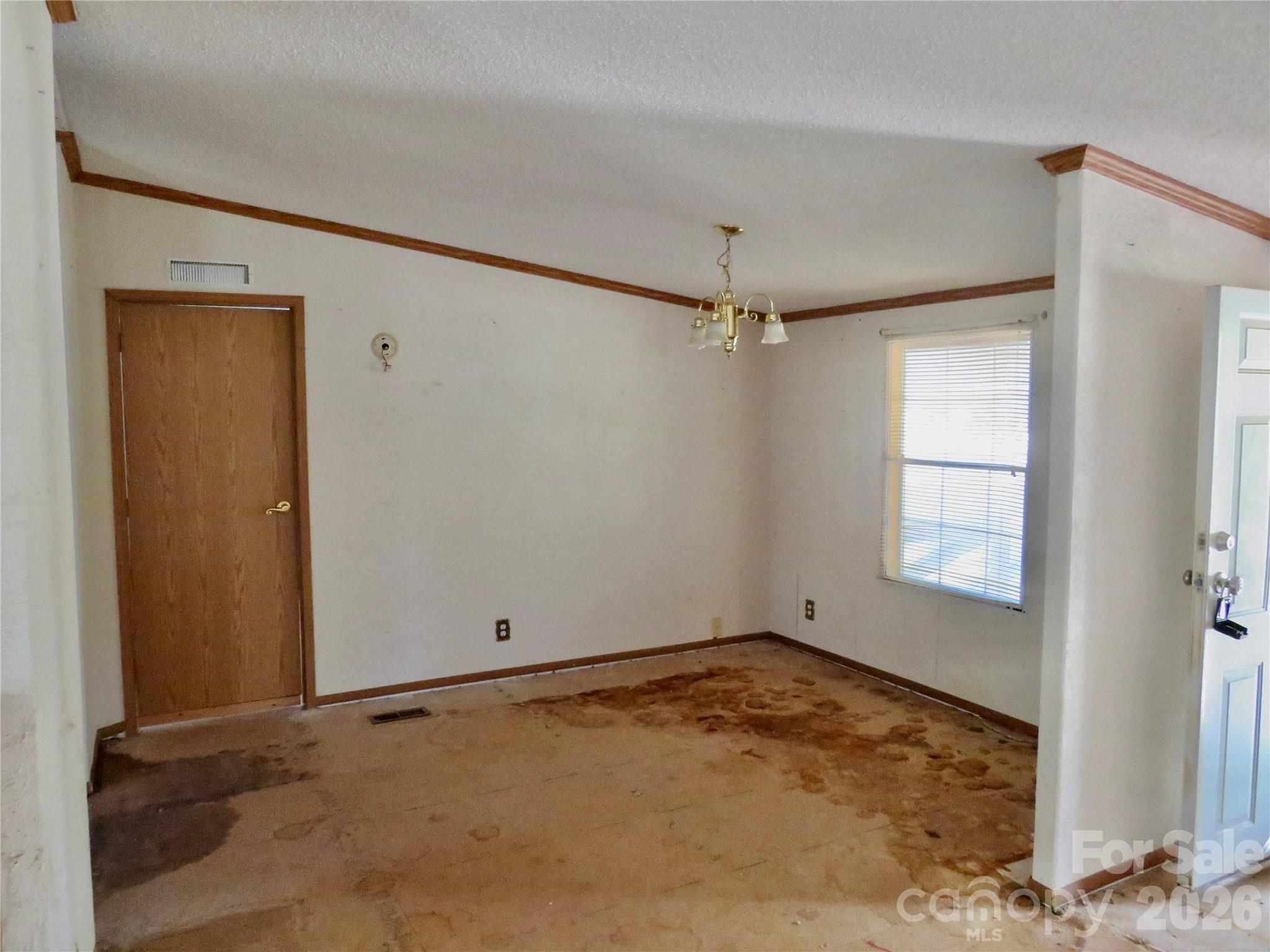Den - 206 Andy Drive, Forest City