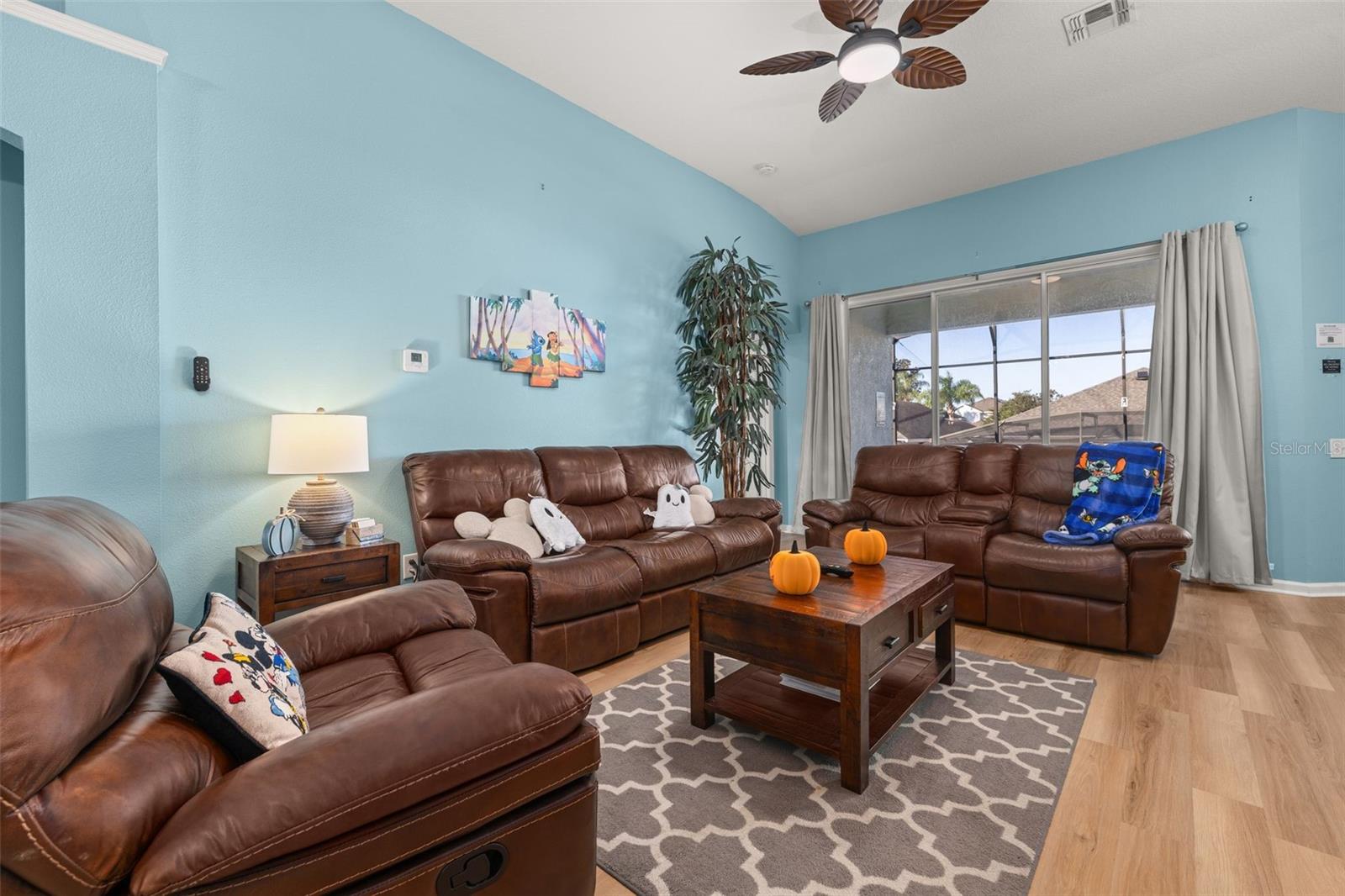 Single Family Residence at 2246 WYNDHAM PALMS WAY, KISSIMMEE, photo 10 of 75