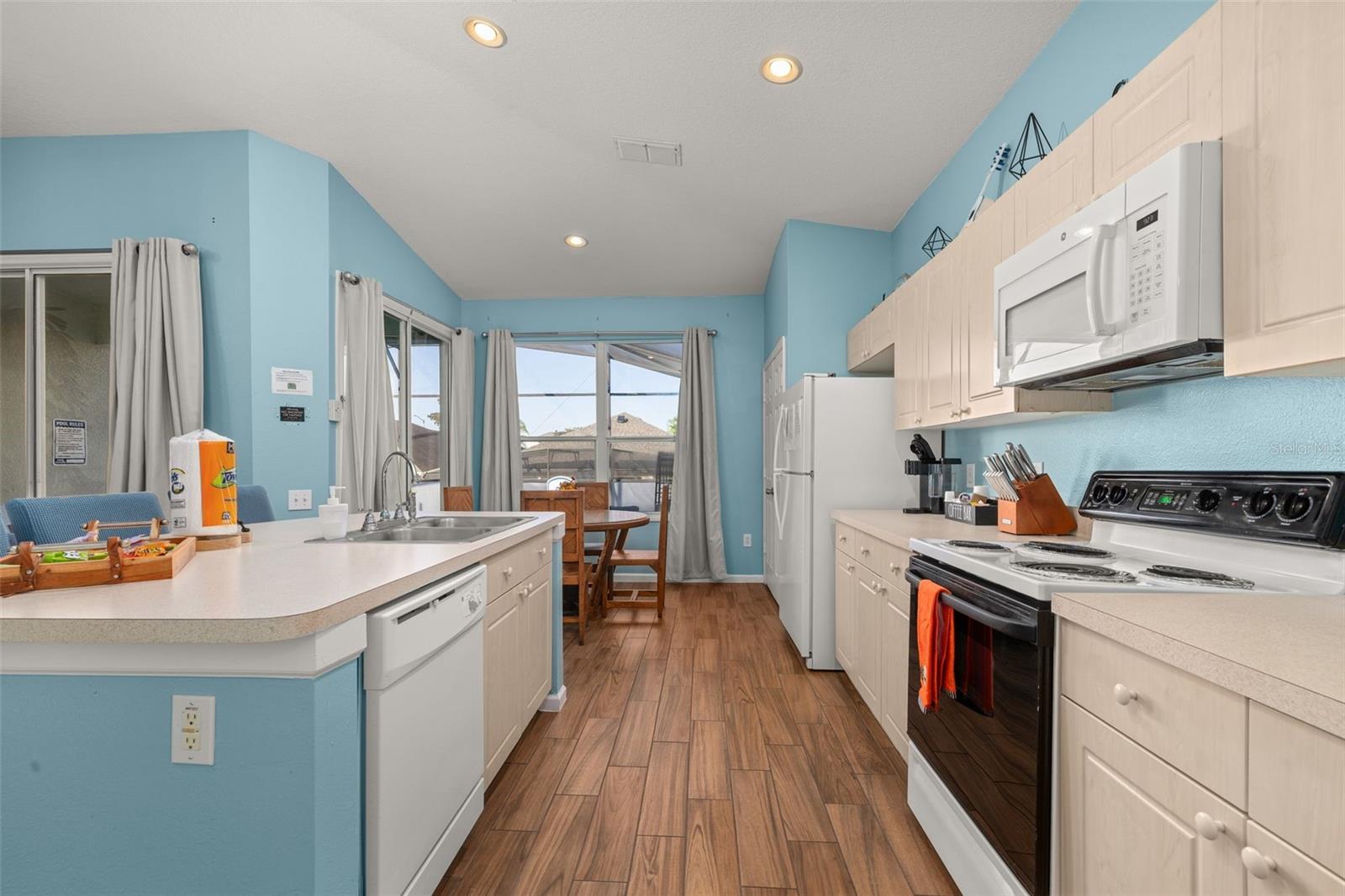 Single Family Residence at 2246 WYNDHAM PALMS WAY, KISSIMMEE, photo 13 of 75