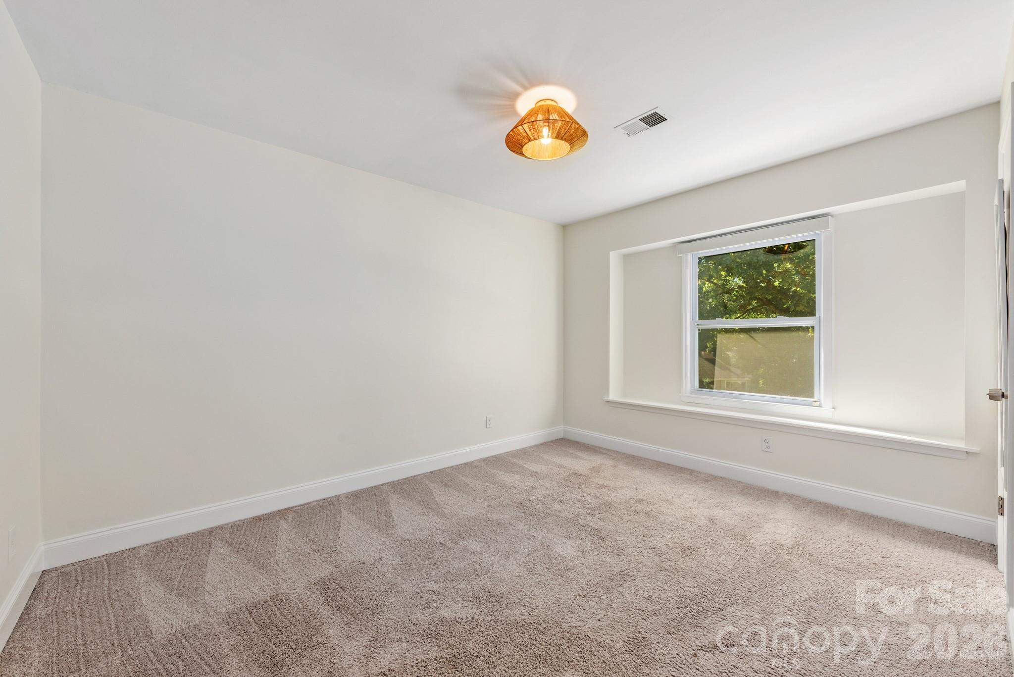 Single Family Residence at 721 Rome Court, Charlotte, photo 18 of 30
