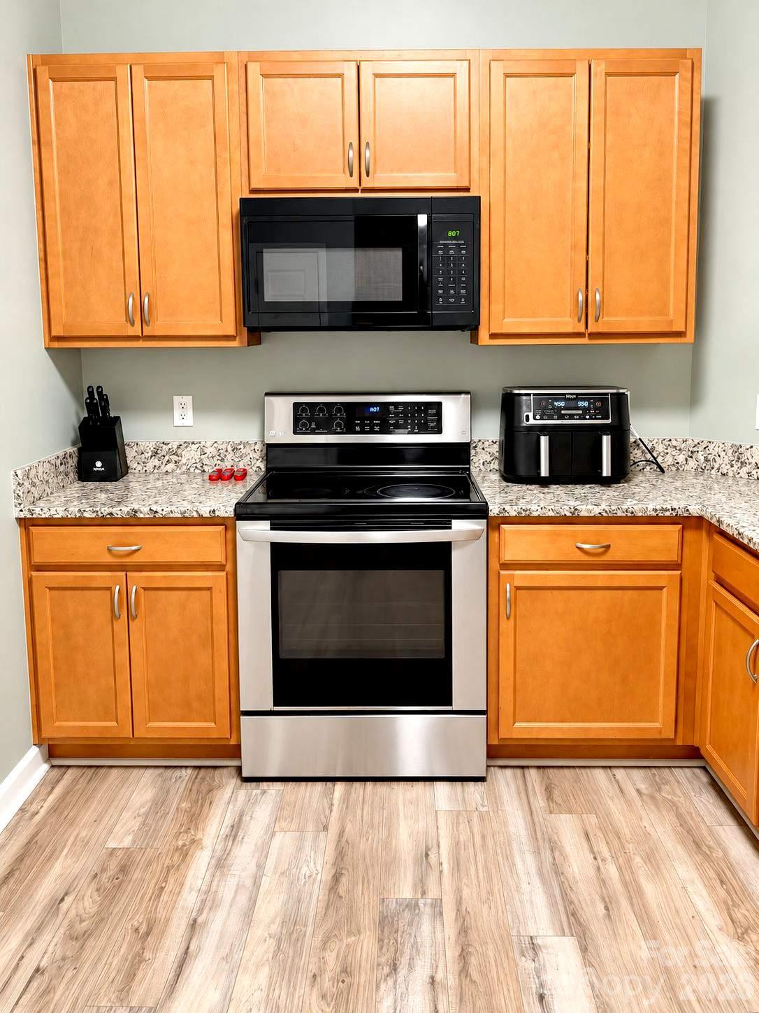 Single Family Residence at 964 Sundance Drive, Gastonia, photo 9 of 23