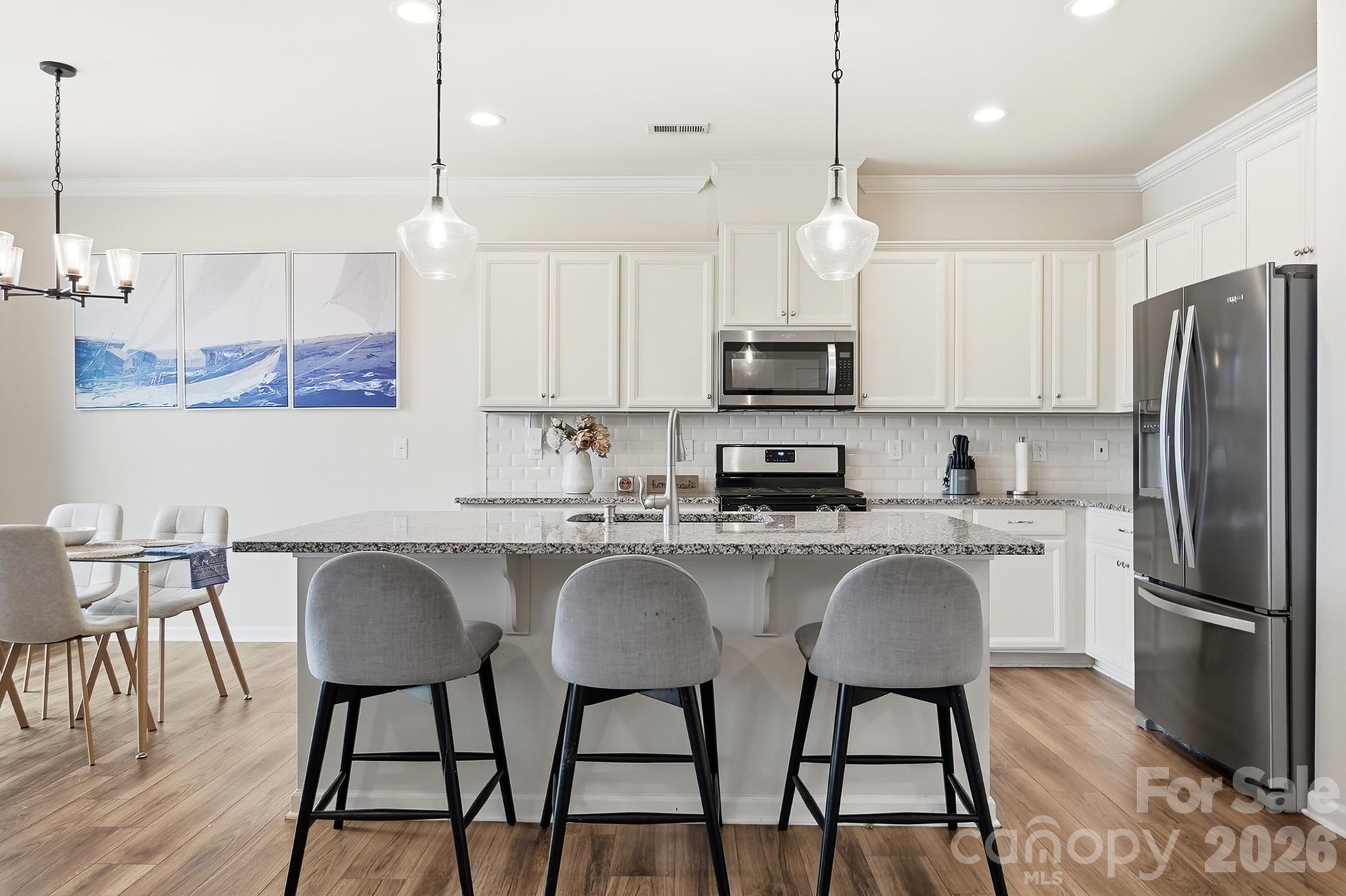 Single Family Residence at 19020 Hawk Haven Lane, Charlotte, photo 9 of 35