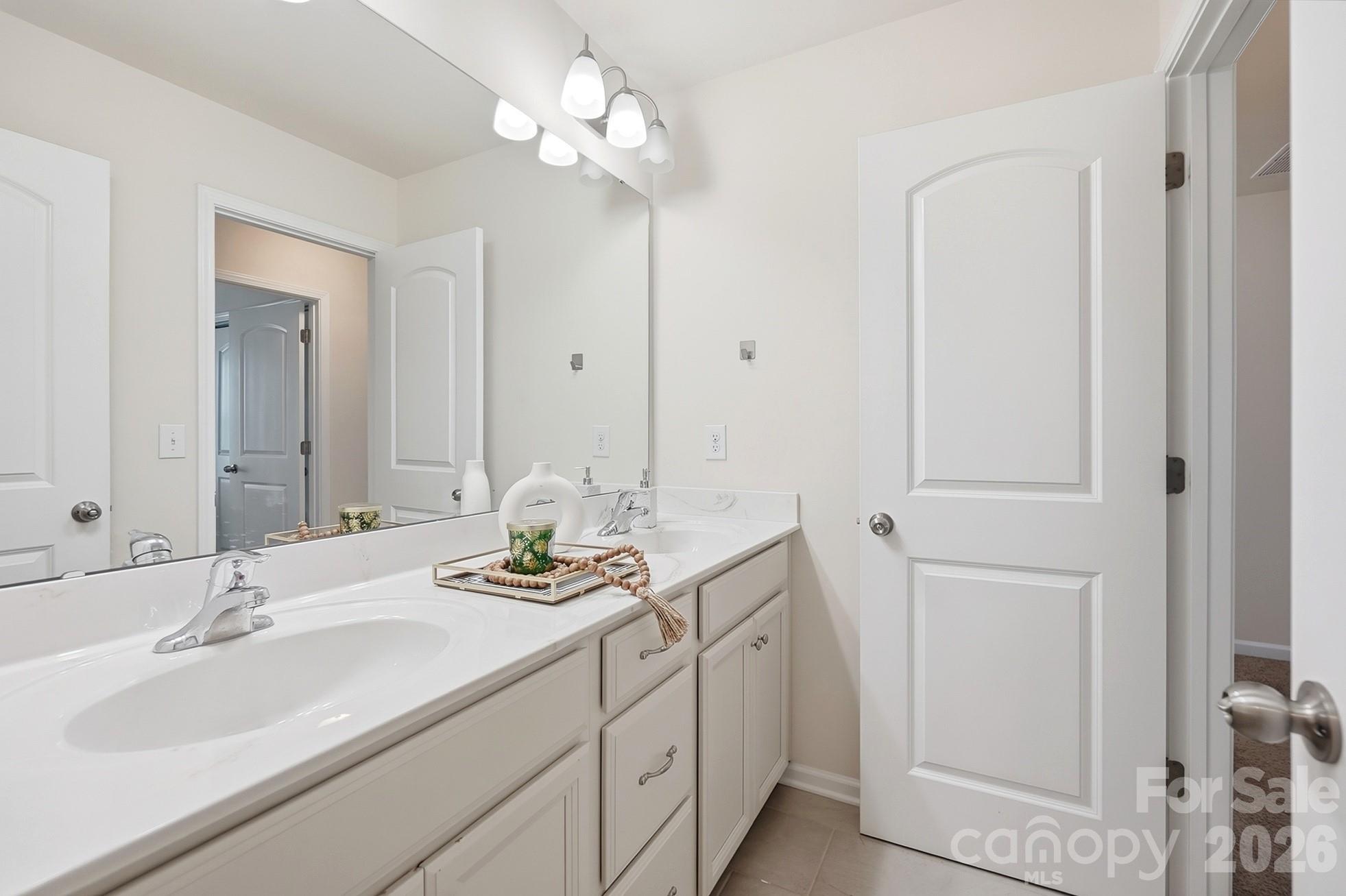 Single Family Residence at 19020 Hawk Haven Lane, Charlotte, photo 24 of 35