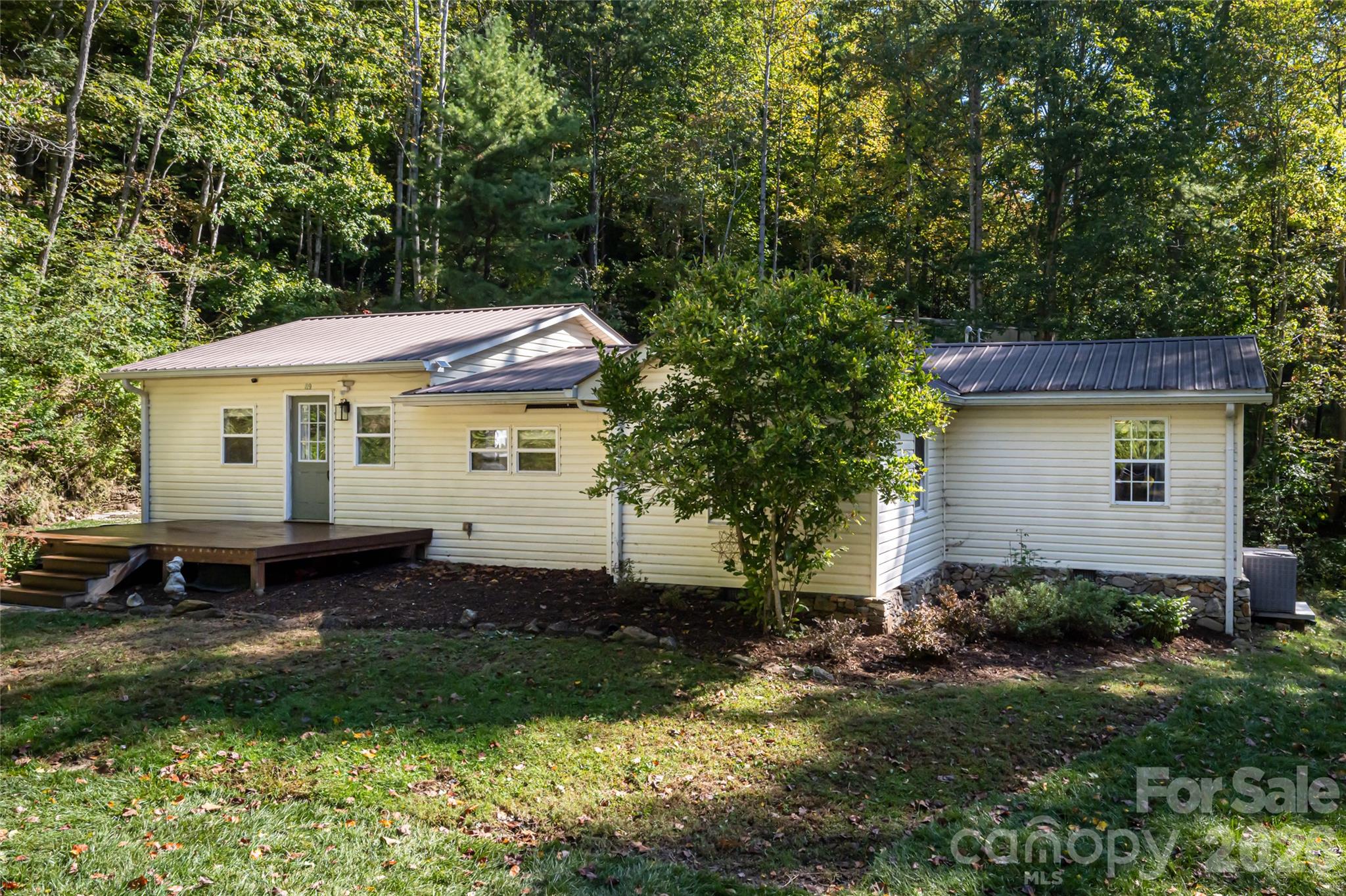 Single Family Residence at 89 Sayles Town Road, Fairview, photo 2 of 44