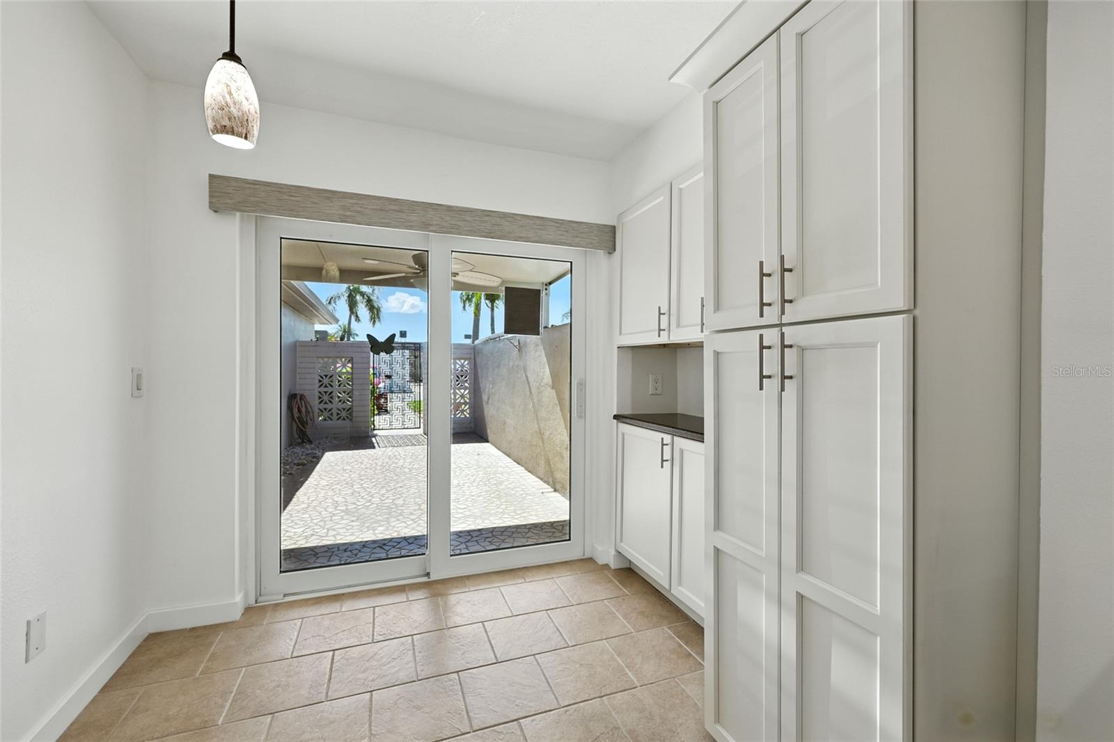 Single Family Residence at 545 BOCA CIEGA POINT BLVD N, ST PETERSBURG, photo 12 of 52