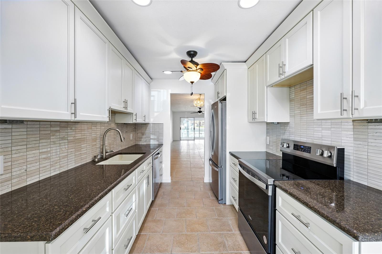 Single Family Residence at 545 BOCA CIEGA POINT BLVD N, ST PETERSBURG, photo 13 of 52