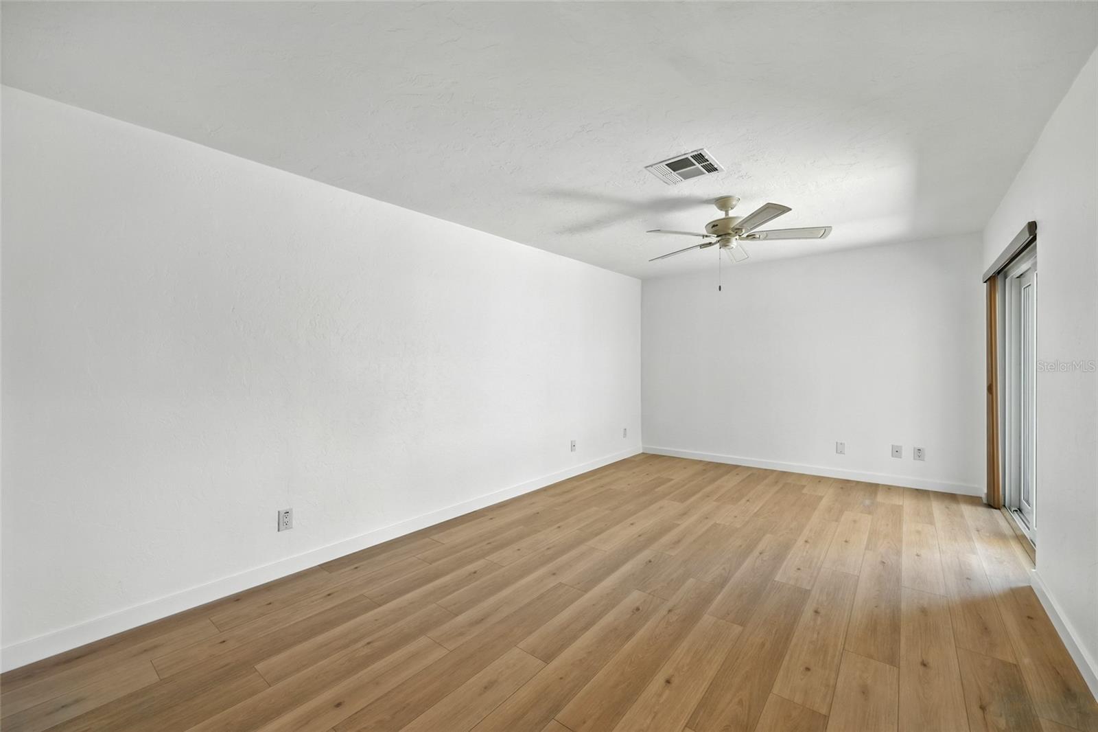 Single Family Residence at 545 BOCA CIEGA POINT BLVD N, ST PETERSBURG, photo 17 of 52