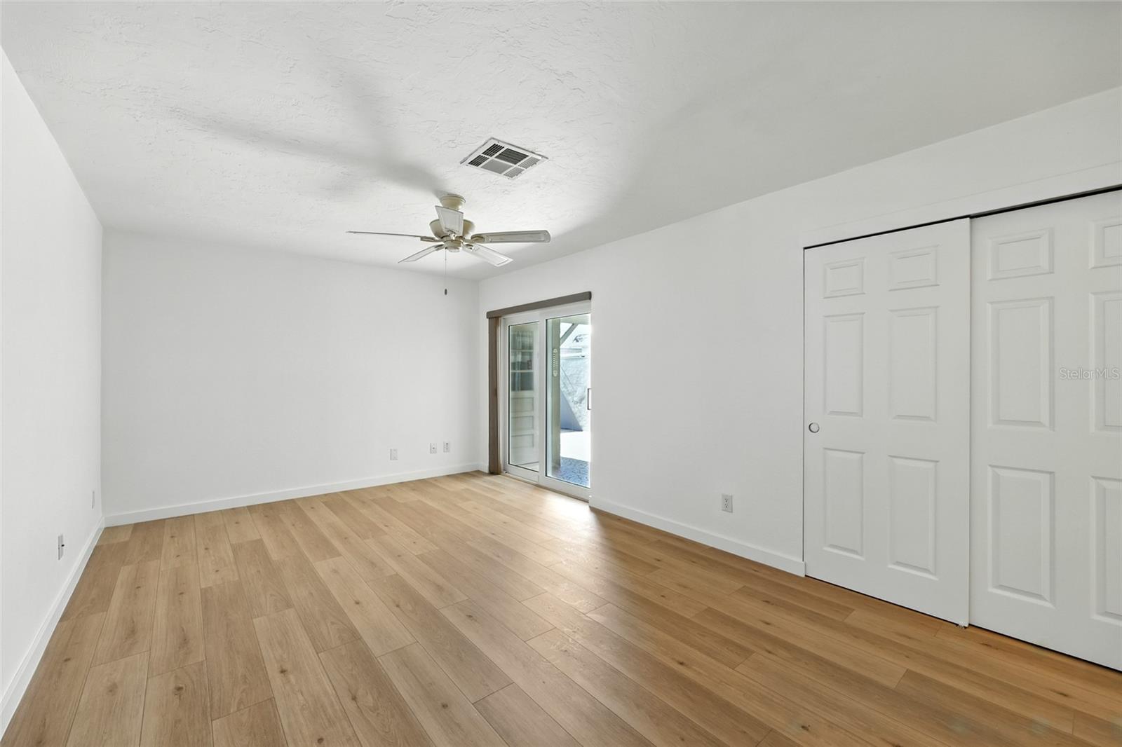 Single Family Residence at 545 BOCA CIEGA POINT BLVD N, ST PETERSBURG, photo 19 of 52