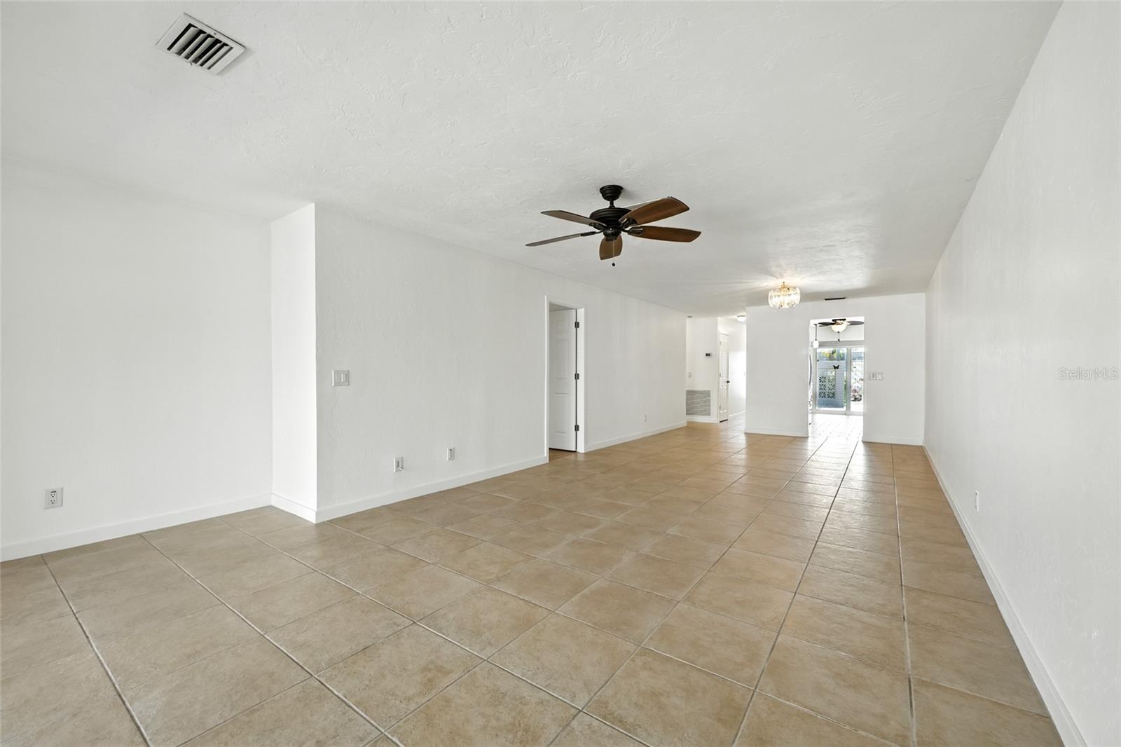 Single Family Residence at 545 BOCA CIEGA POINT BLVD N, ST PETERSBURG, photo 27 of 52