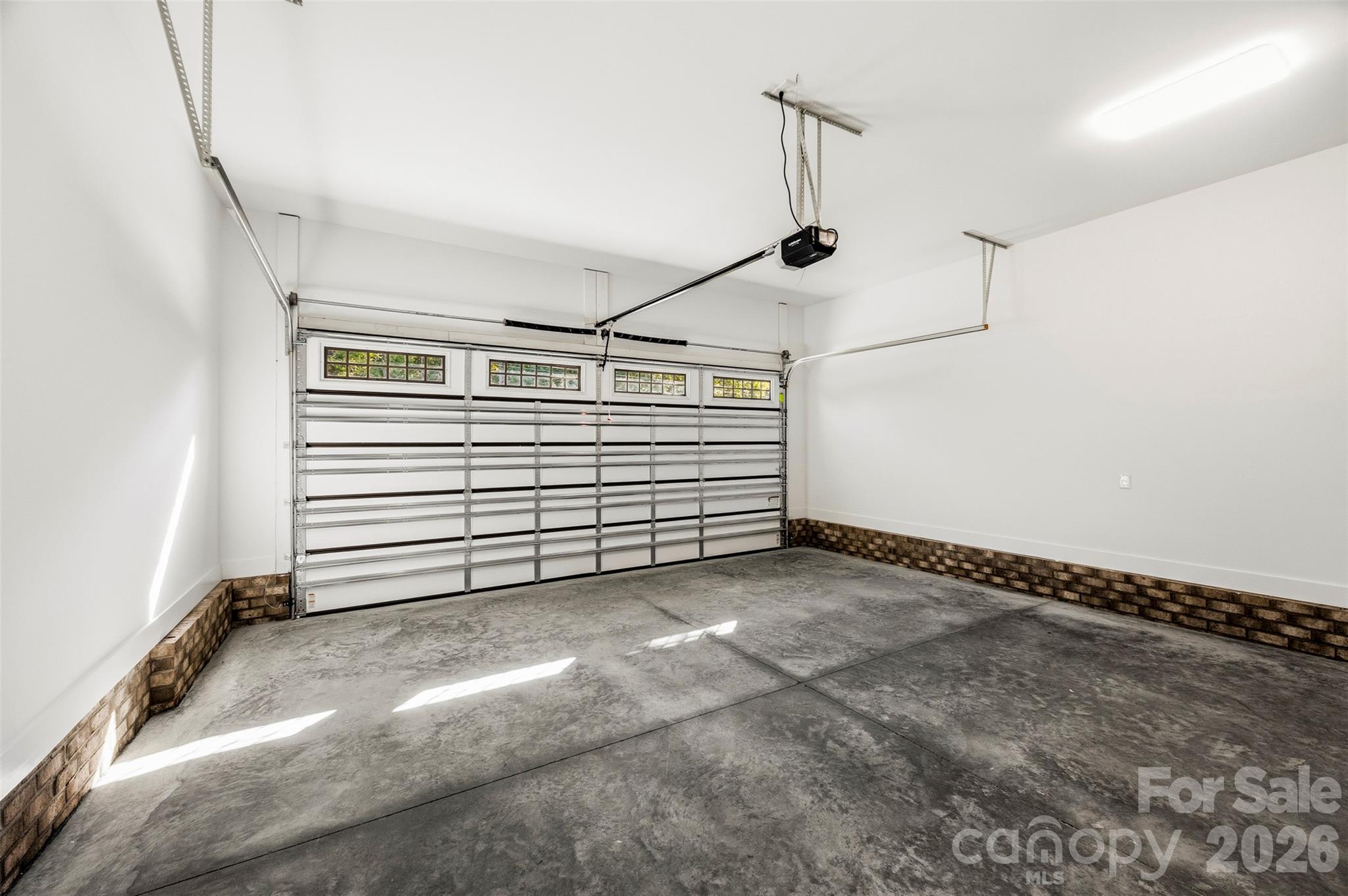 Garage - 2975 Old Airport Road, Concord
