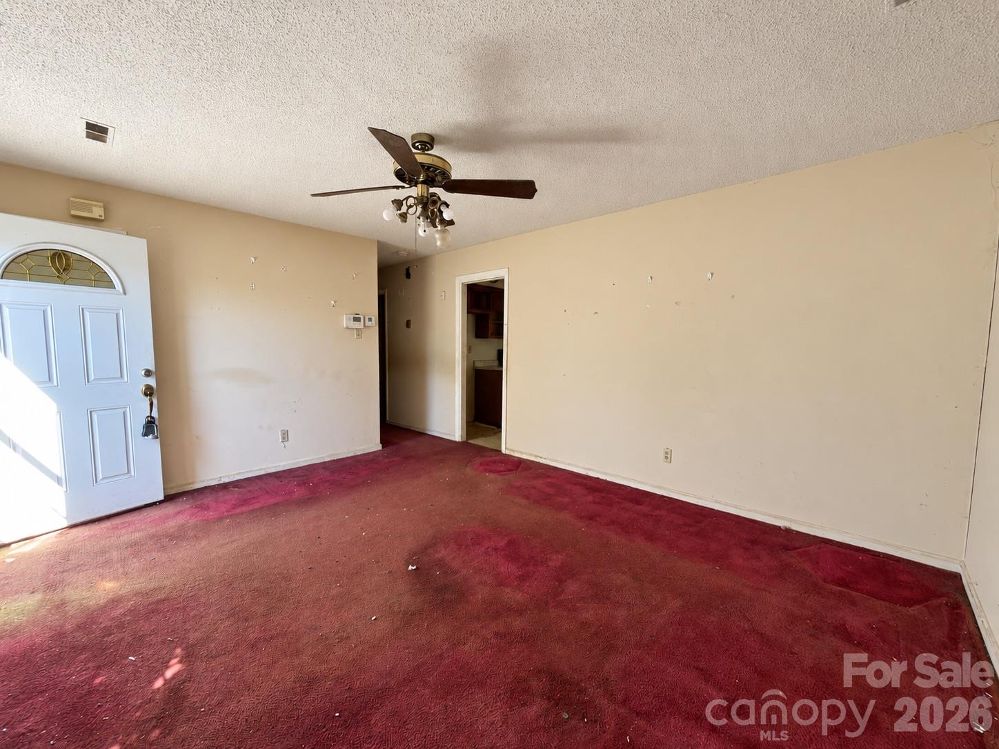 Single Family Residence at 2636 Dalecrest Drive, Charlotte, photo 3 of 19