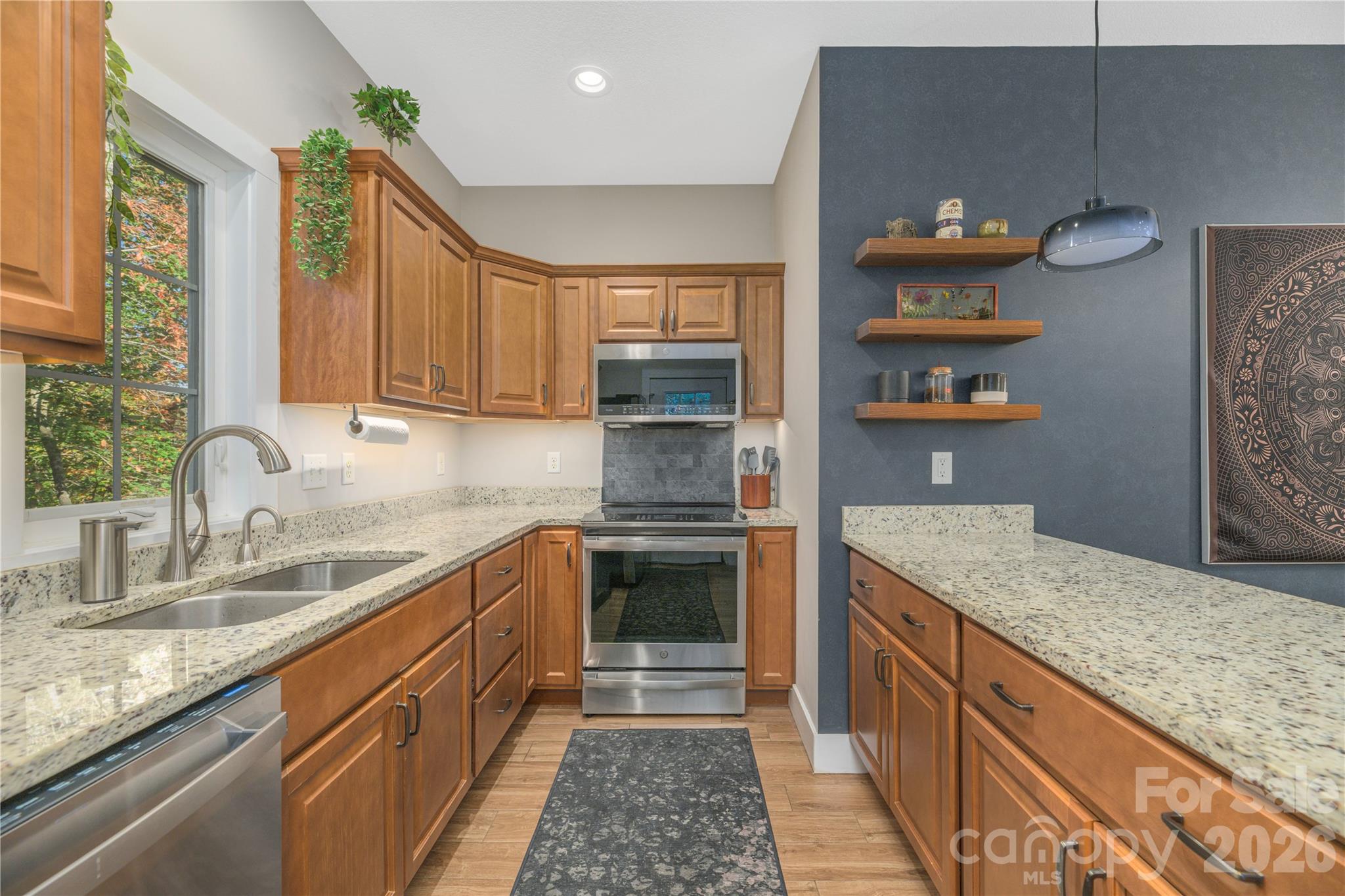 Single Family Residence at 5 Goodman Road, Asheville, photo 13 of 34