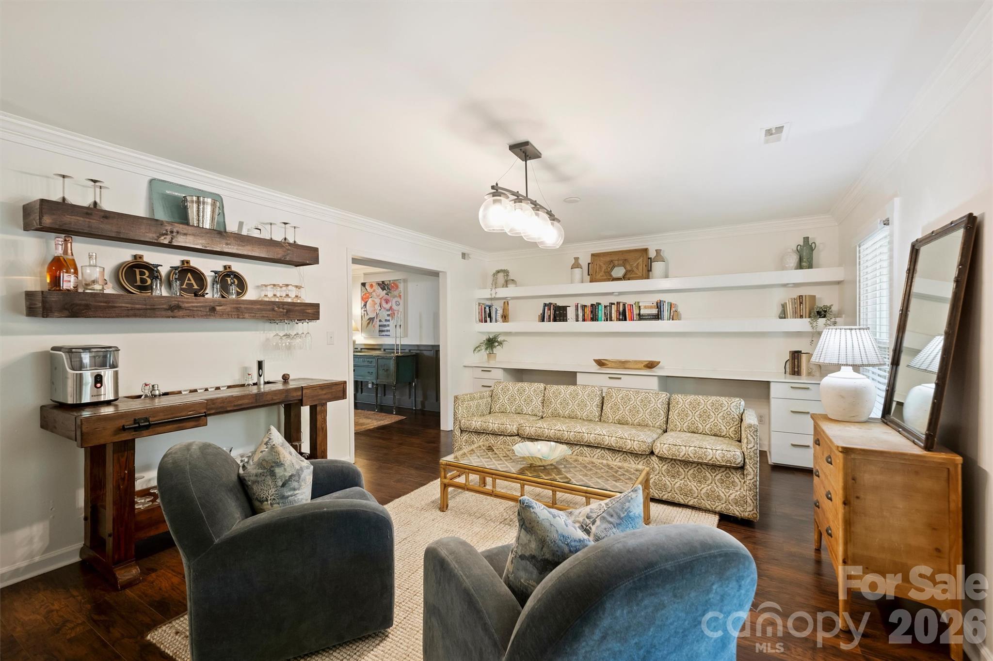 Single Family Residence at 9108 New Towne Drive, Matthews, photo 5 of 34
