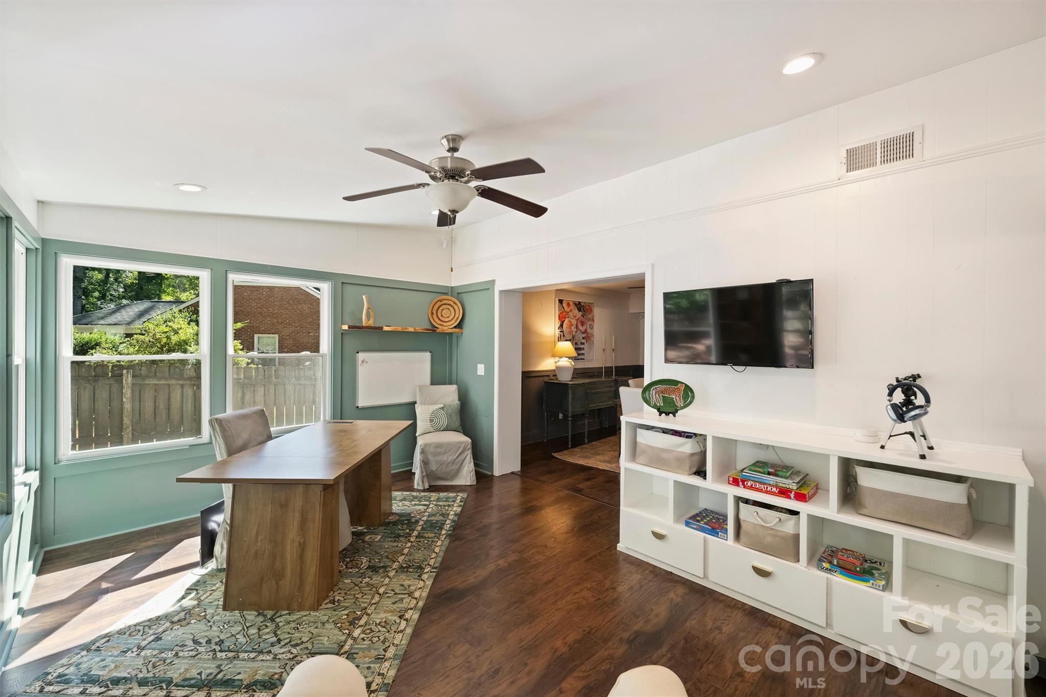 Single Family Residence at 9108 New Towne Drive, Matthews, photo 19 of 34
