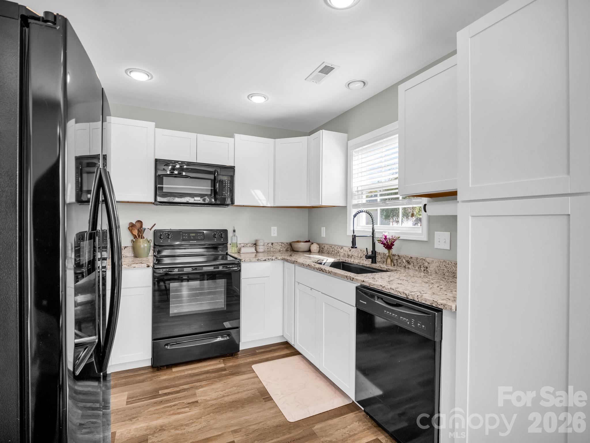 Single Family Residence at 394 W Swift Creek Road, Fletcher, photo 14 of 39