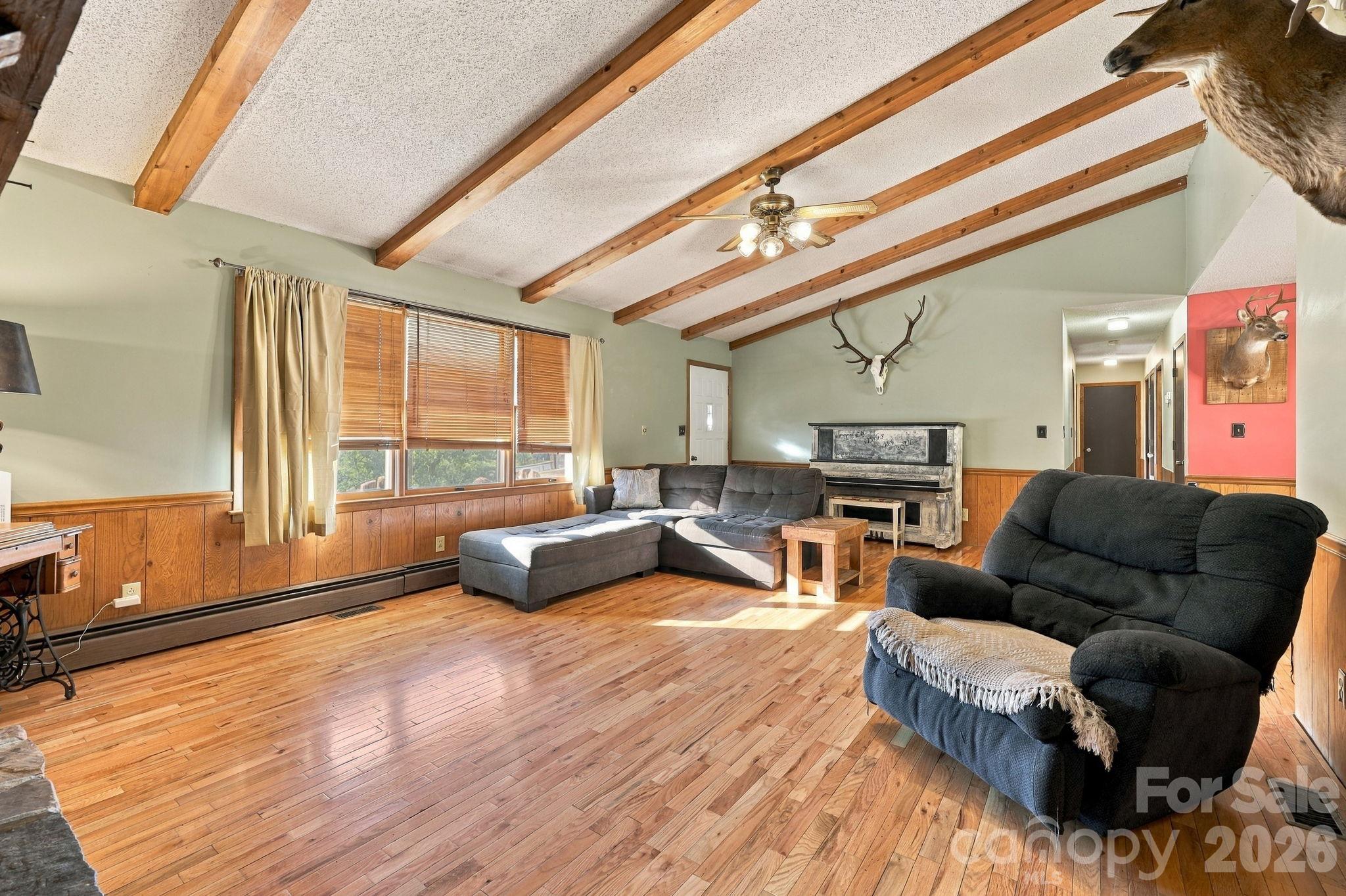 900 Prices Creek Road Burnsville, NC 28714 - 900 Prices Creek Road, Burnsville