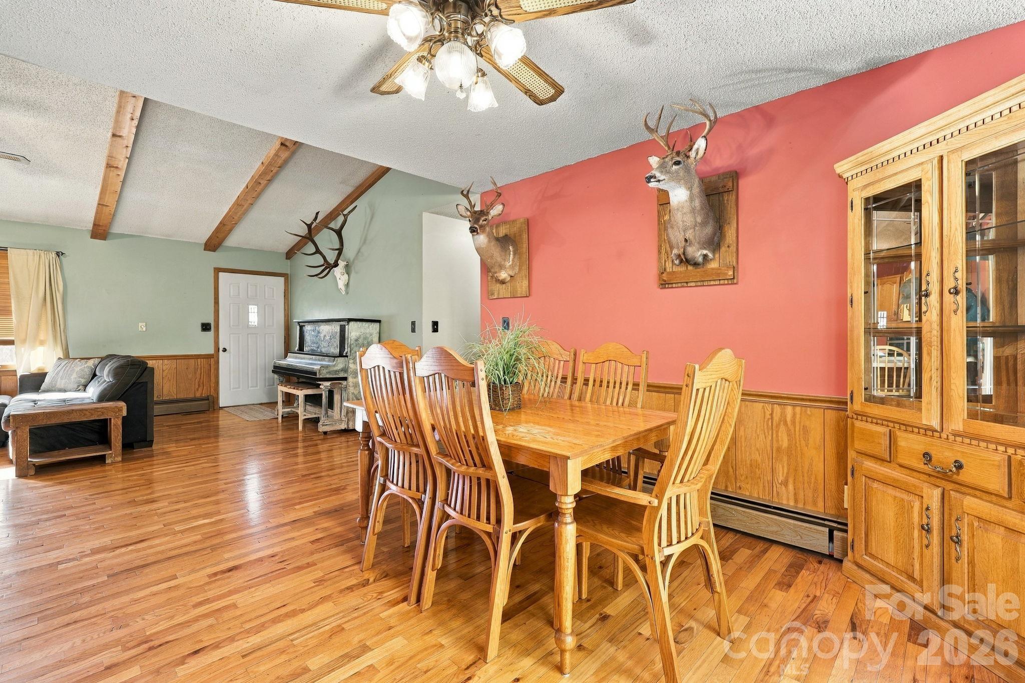 900 Prices Creek Road Burnsville, NC 28714 - 900 Prices Creek Road, Burnsville