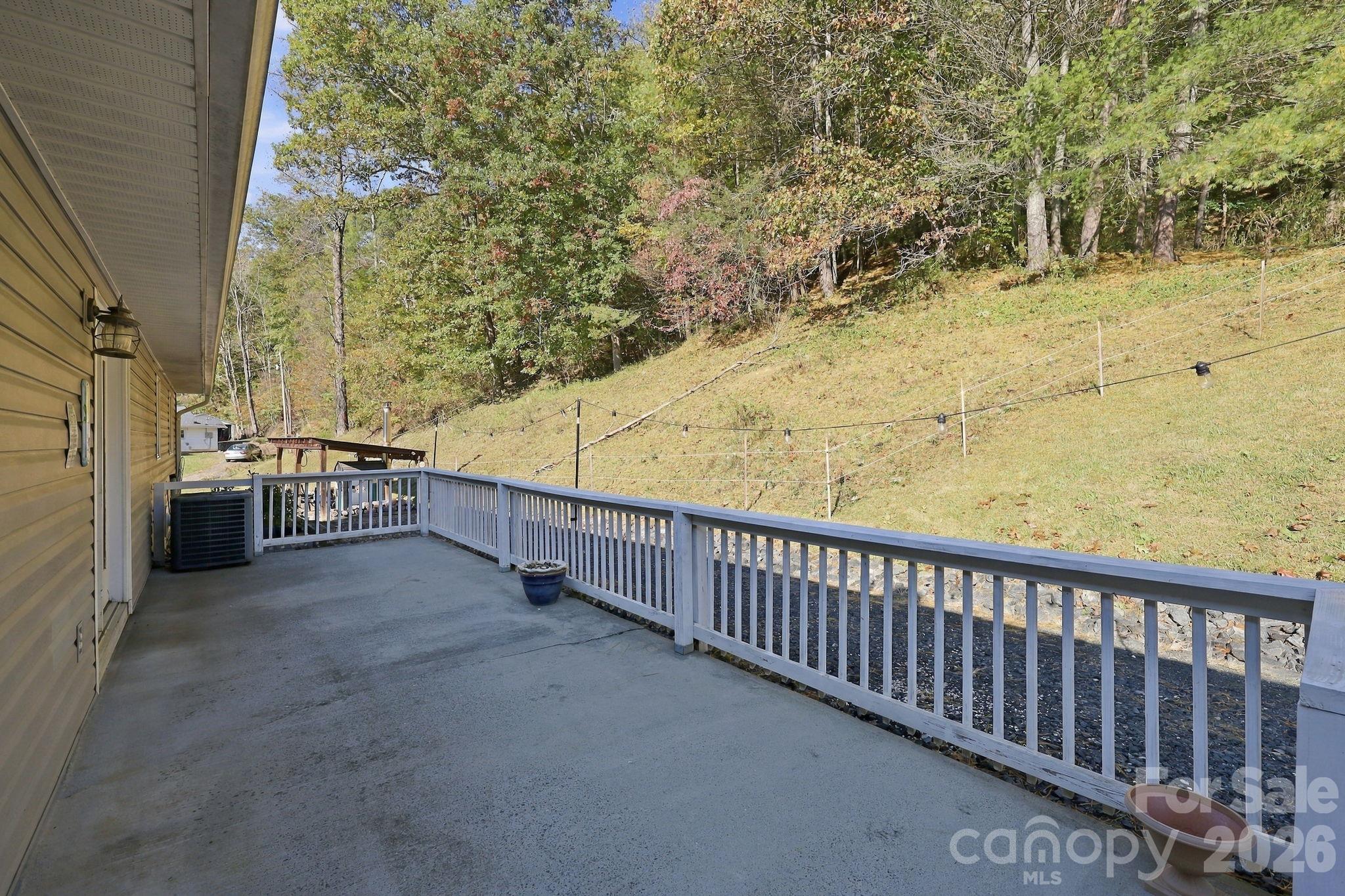 900 Prices Creek Road Burnsville, NC 28714 - 900 Prices Creek Road, Burnsville