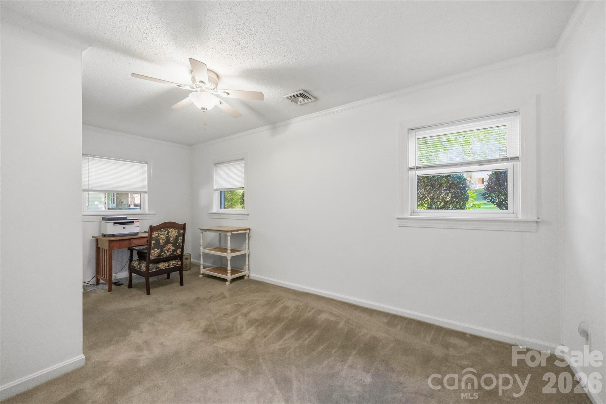 Single Family Residence at 2130 Greenleaf Drive, Gastonia, photo 12 of 29