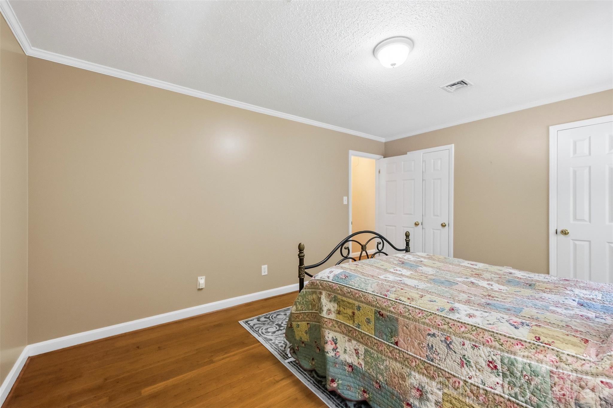 Single Family Residence at 2130 Greenleaf Drive, Gastonia, photo 19 of 29