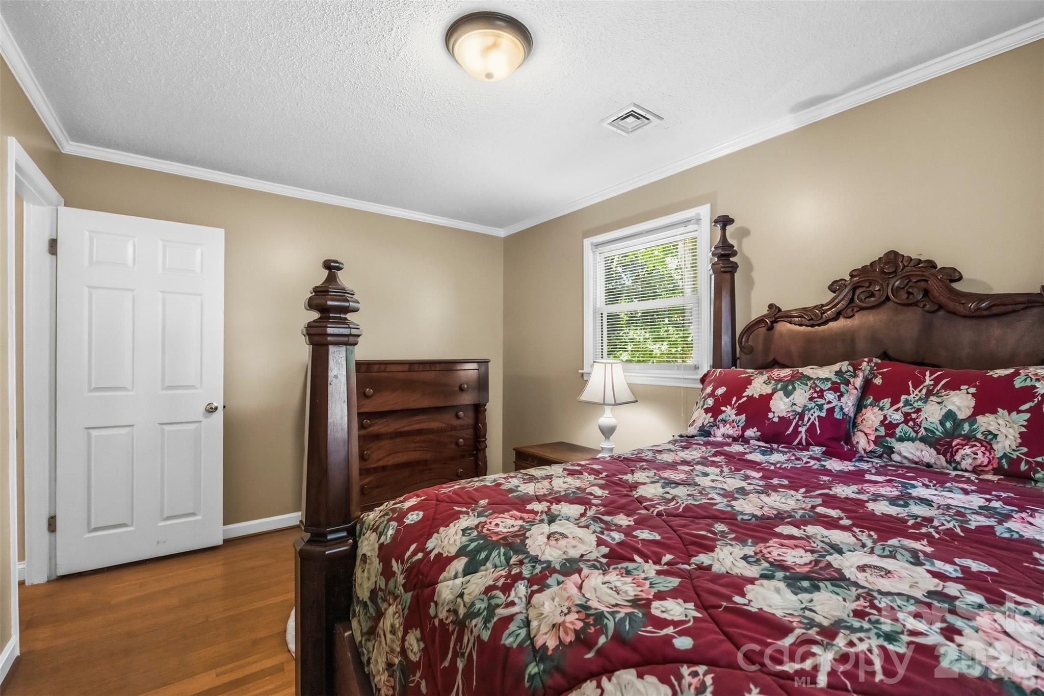 Single Family Residence at 2130 Greenleaf Drive, Gastonia, photo 23 of 29
