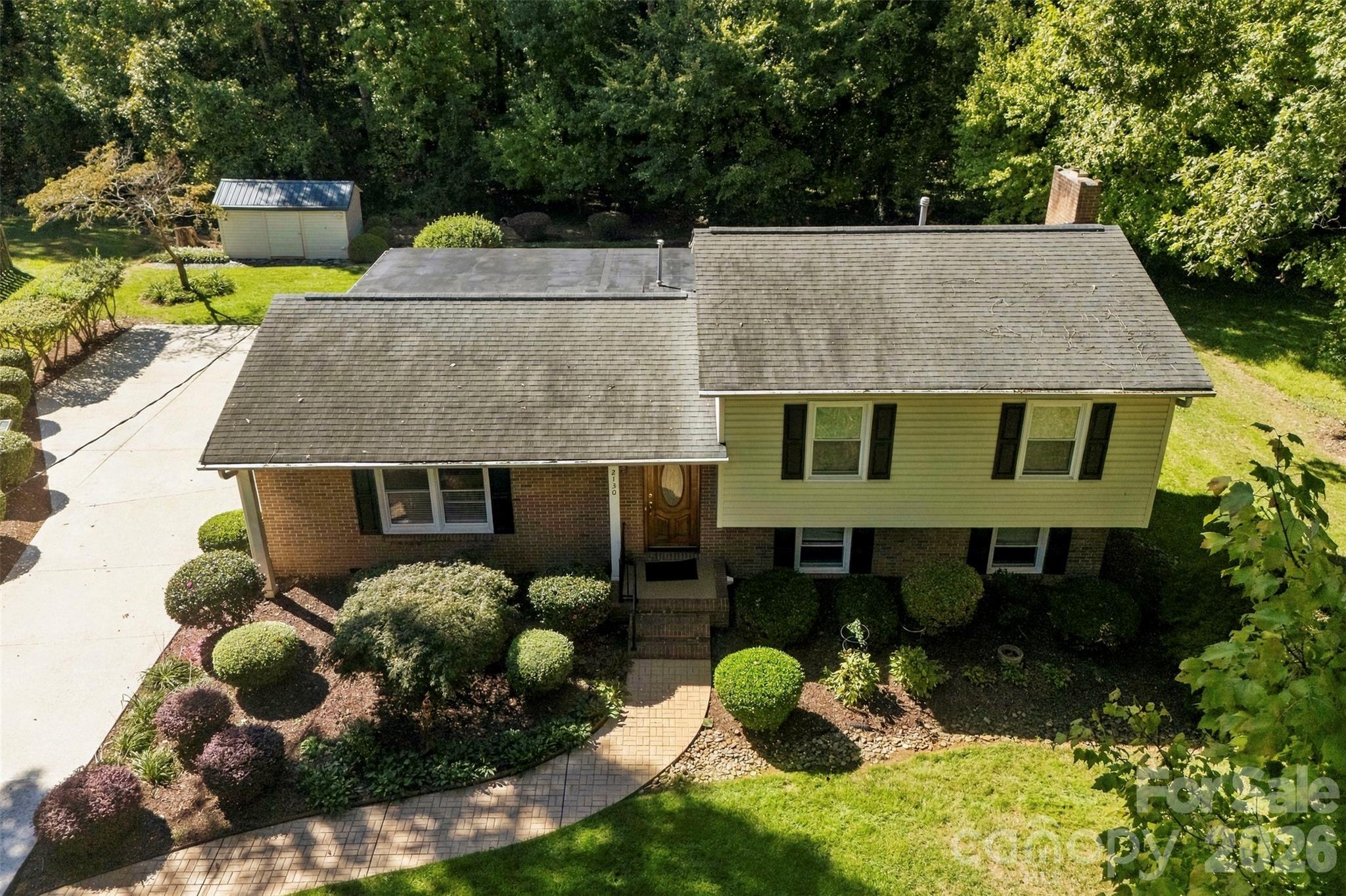 Single Family Residence at 2130 Greenleaf Drive, Gastonia, photo 27 of 29