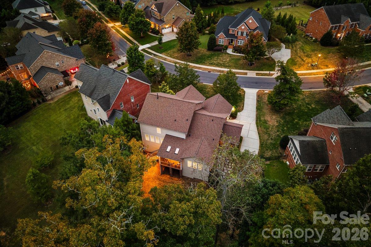 Single Family Residence at 7123 Yellowhorn Trail, Waxhaw, photo 15 of 55