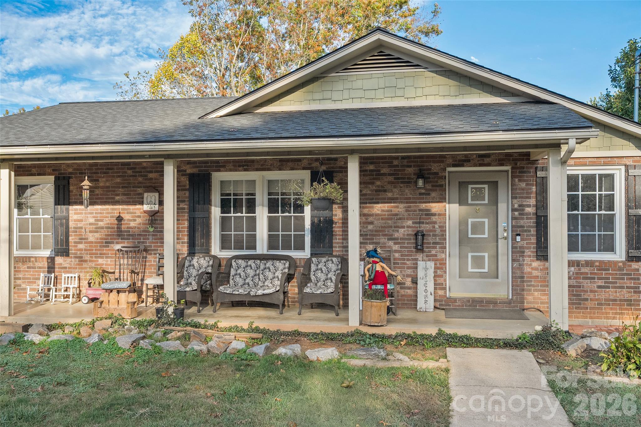 Single Family Residence at 213 Oakmont Drive, Canton, photo 3 of 28