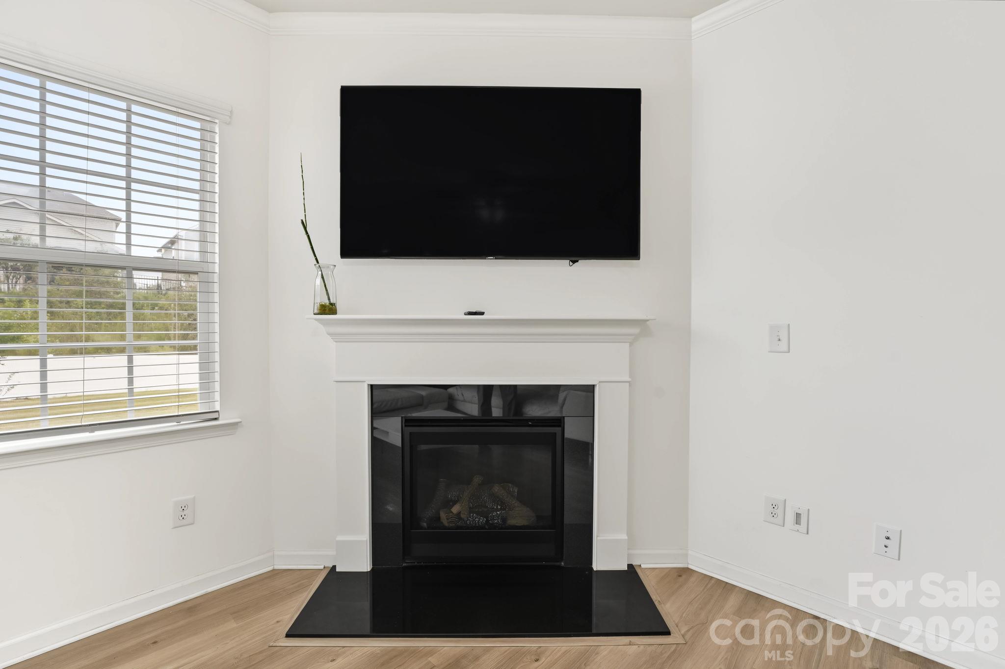 Single Family Residence at 1122 Loggerhead Drive, Lancaster, photo 14 of 45