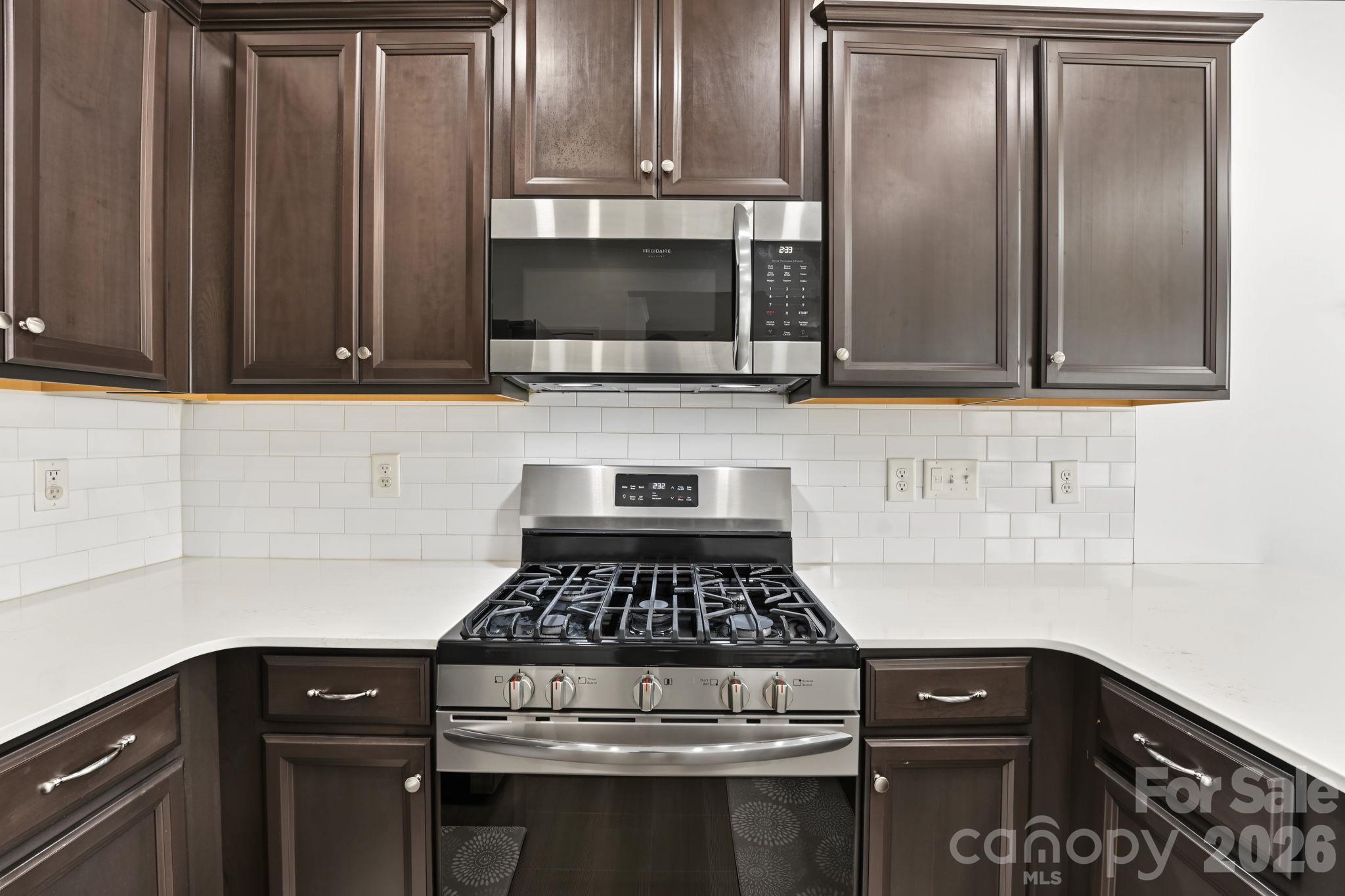 Single Family Residence at 1122 Loggerhead Drive, Lancaster, photo 19 of 45