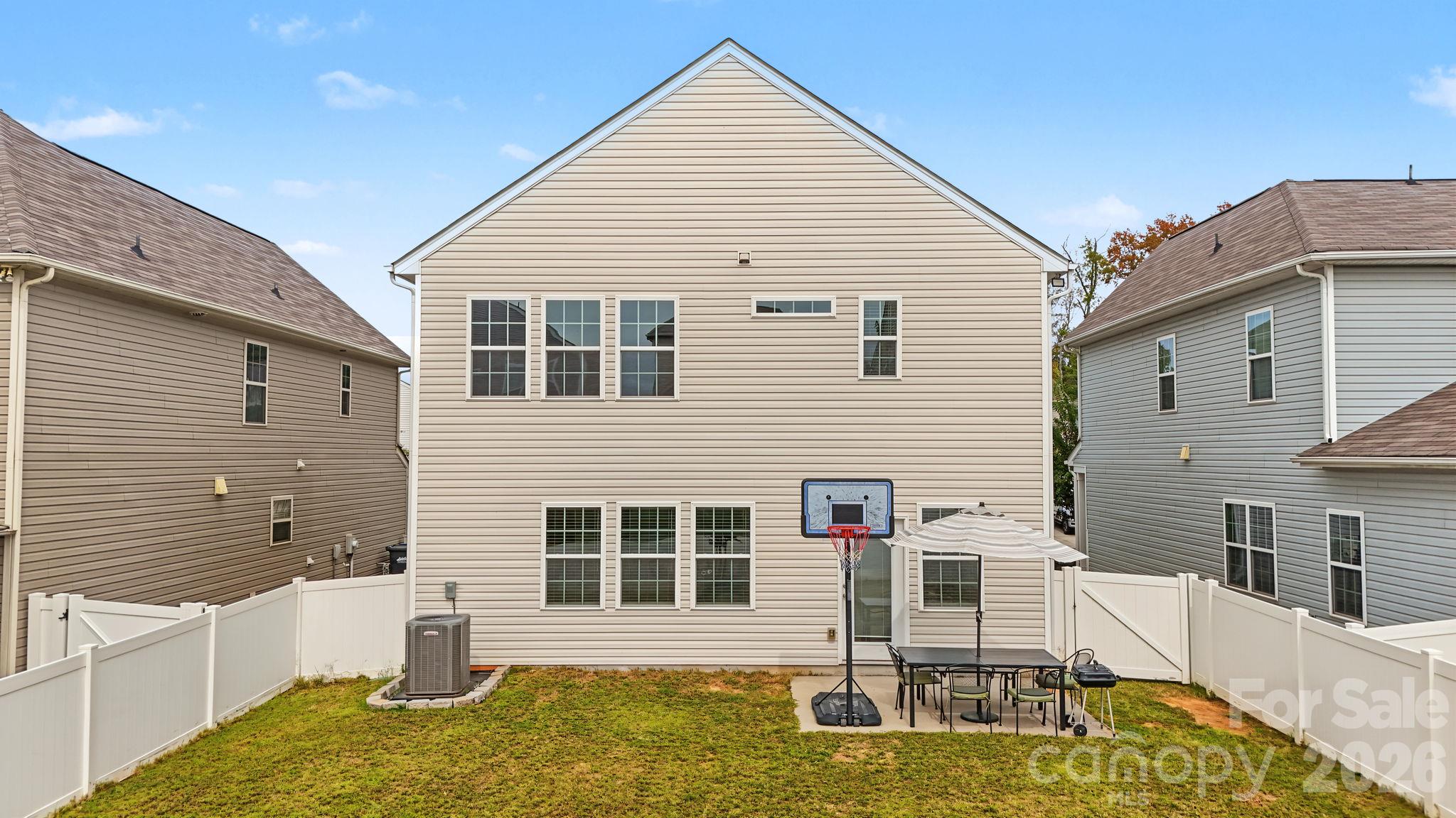 Single Family Residence at 1122 Loggerhead Drive, Lancaster, photo 43 of 45